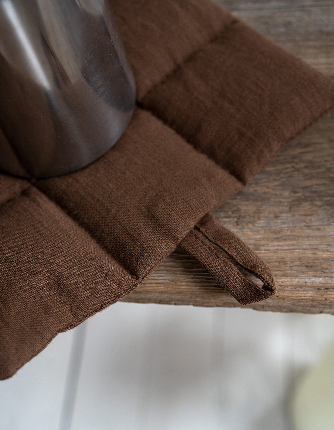 Pot Holder in Walnut