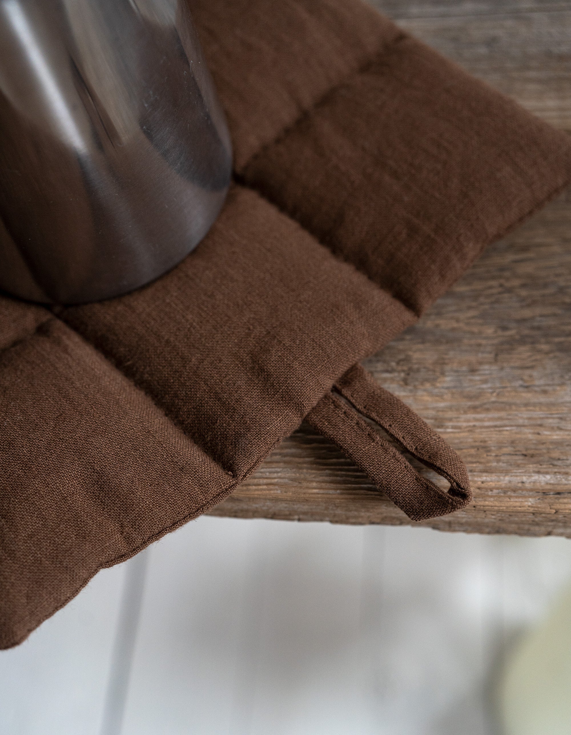 Pot Holder in Walnut