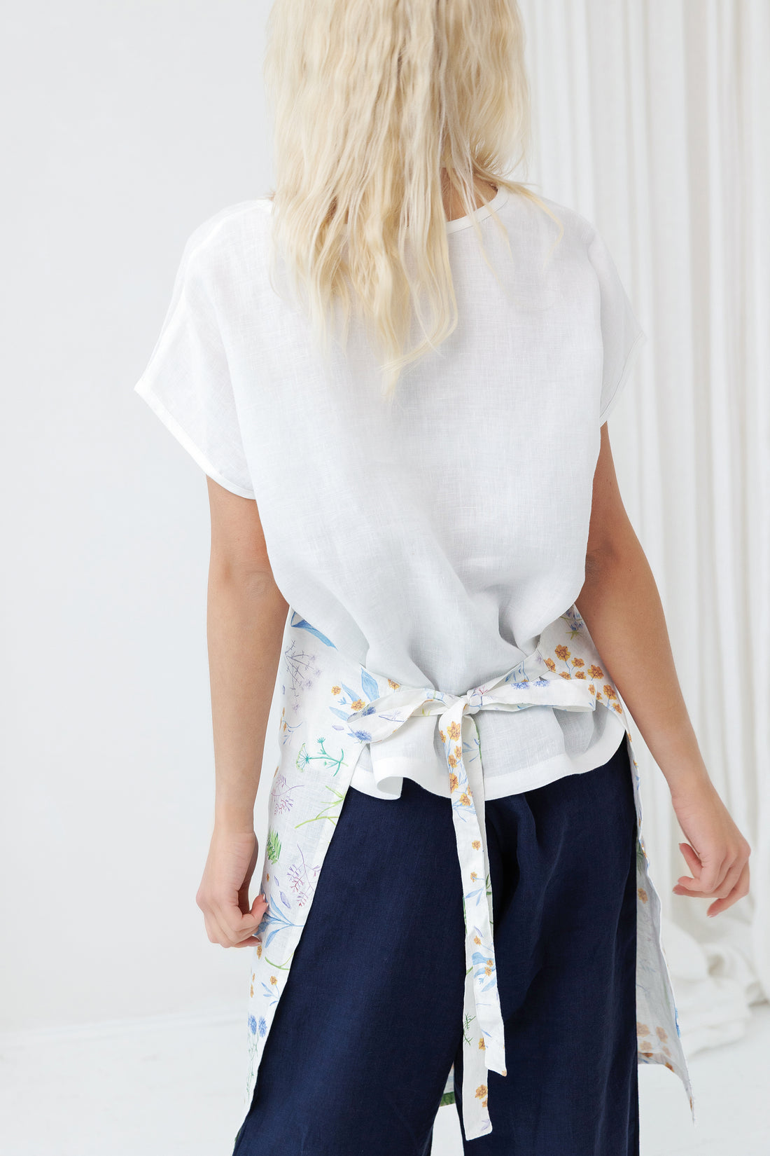 Linen Apron in Floral pattern