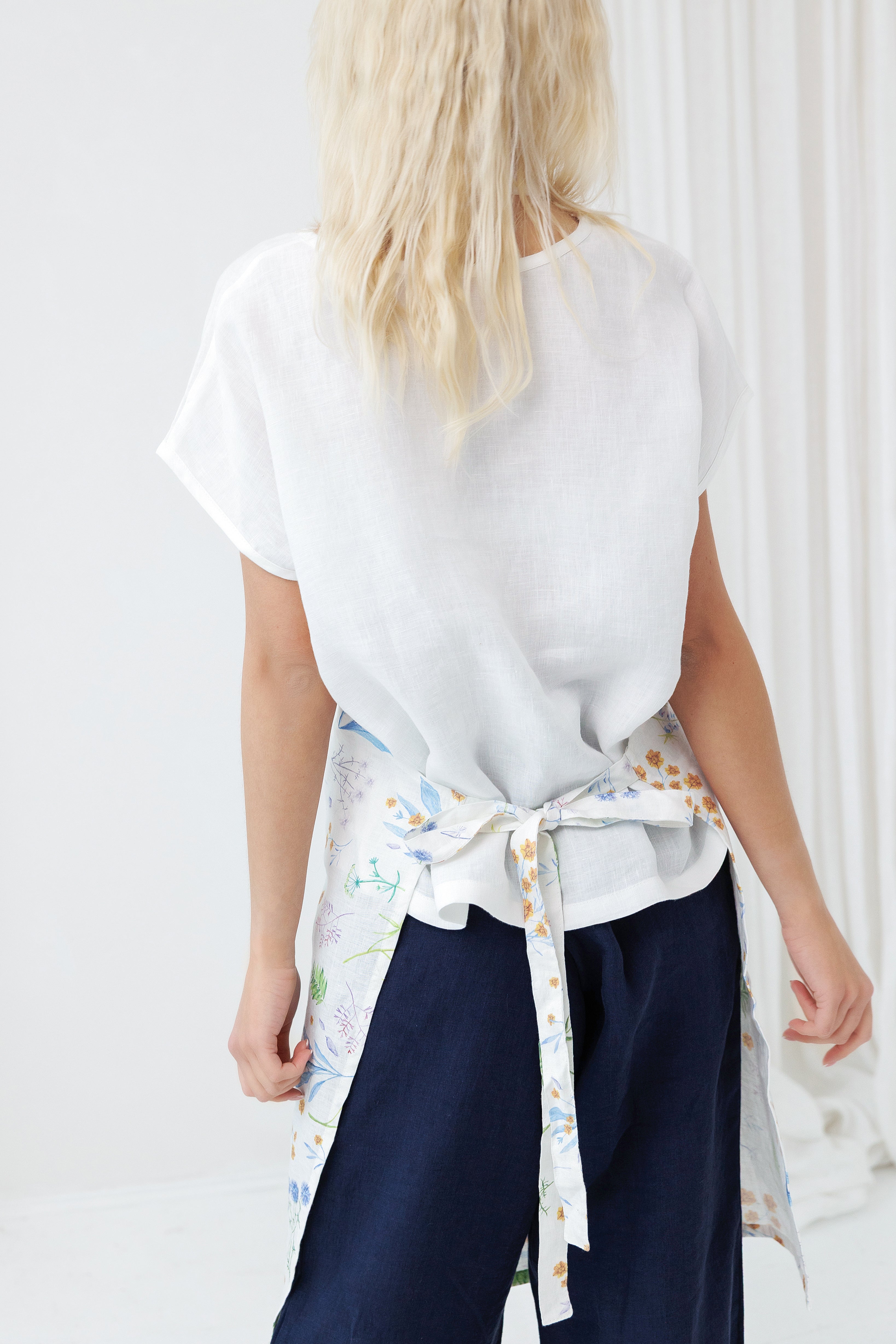 Linen Apron in Floral pattern