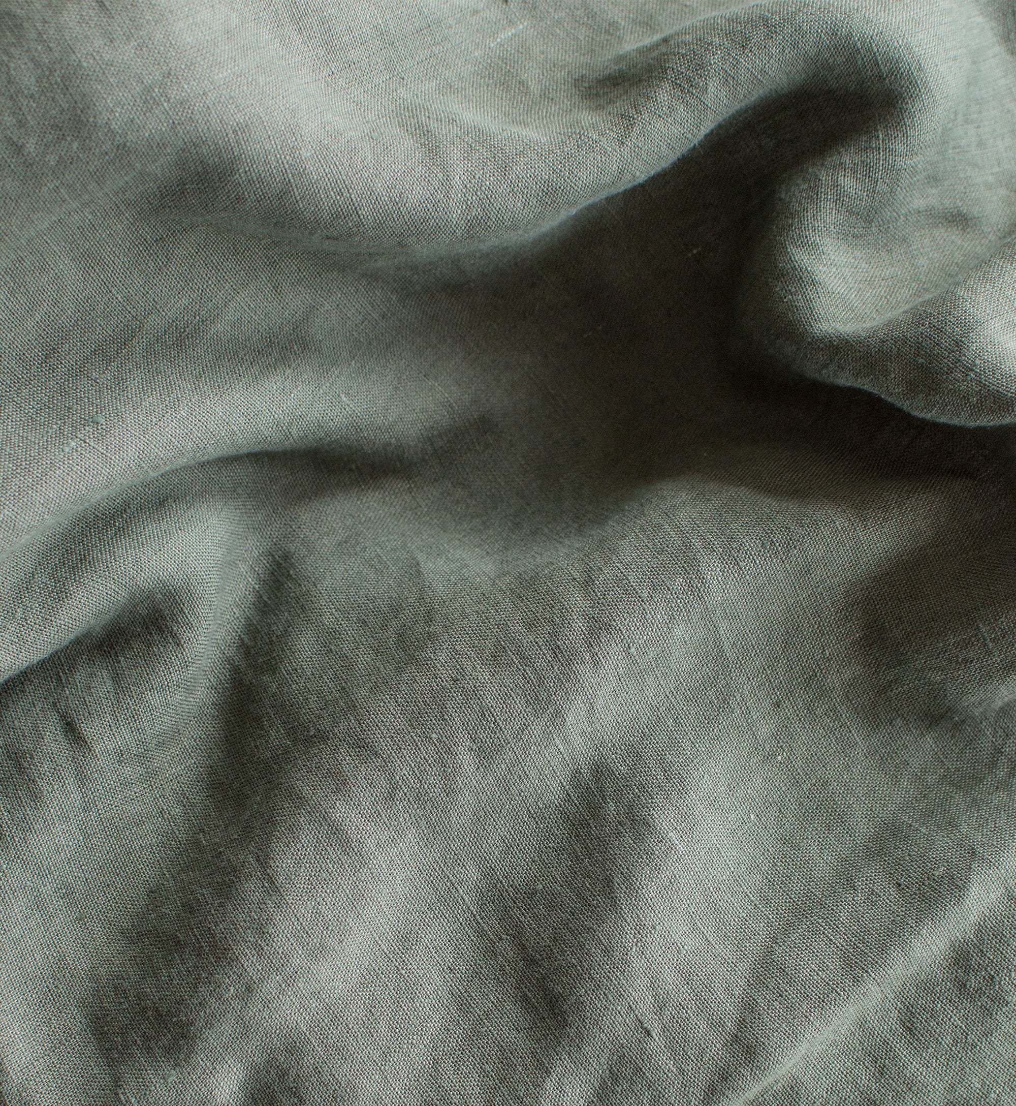 Linen Fitted Sheet in Botanic Green