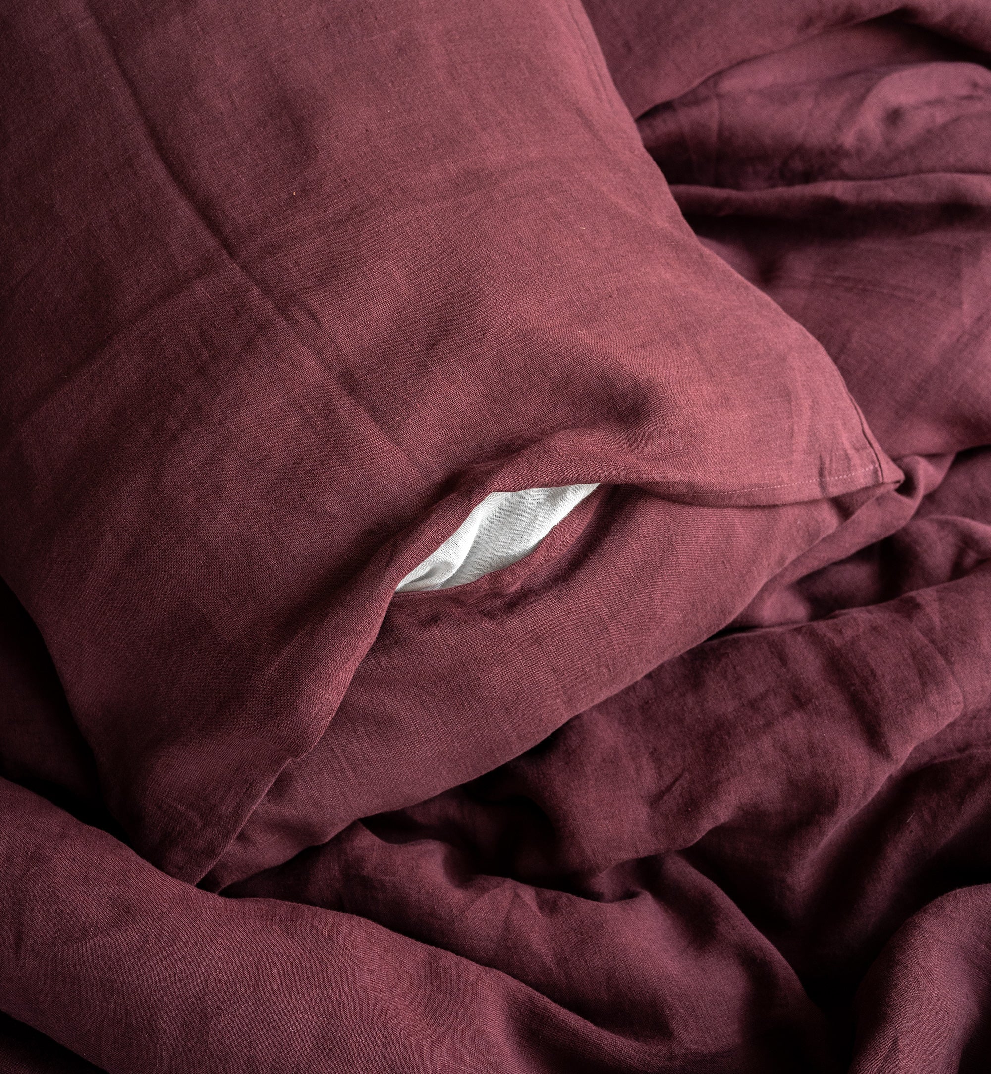 Linen Bedding Set in Burgundy - Duvet Cover & 2 Pillowcases