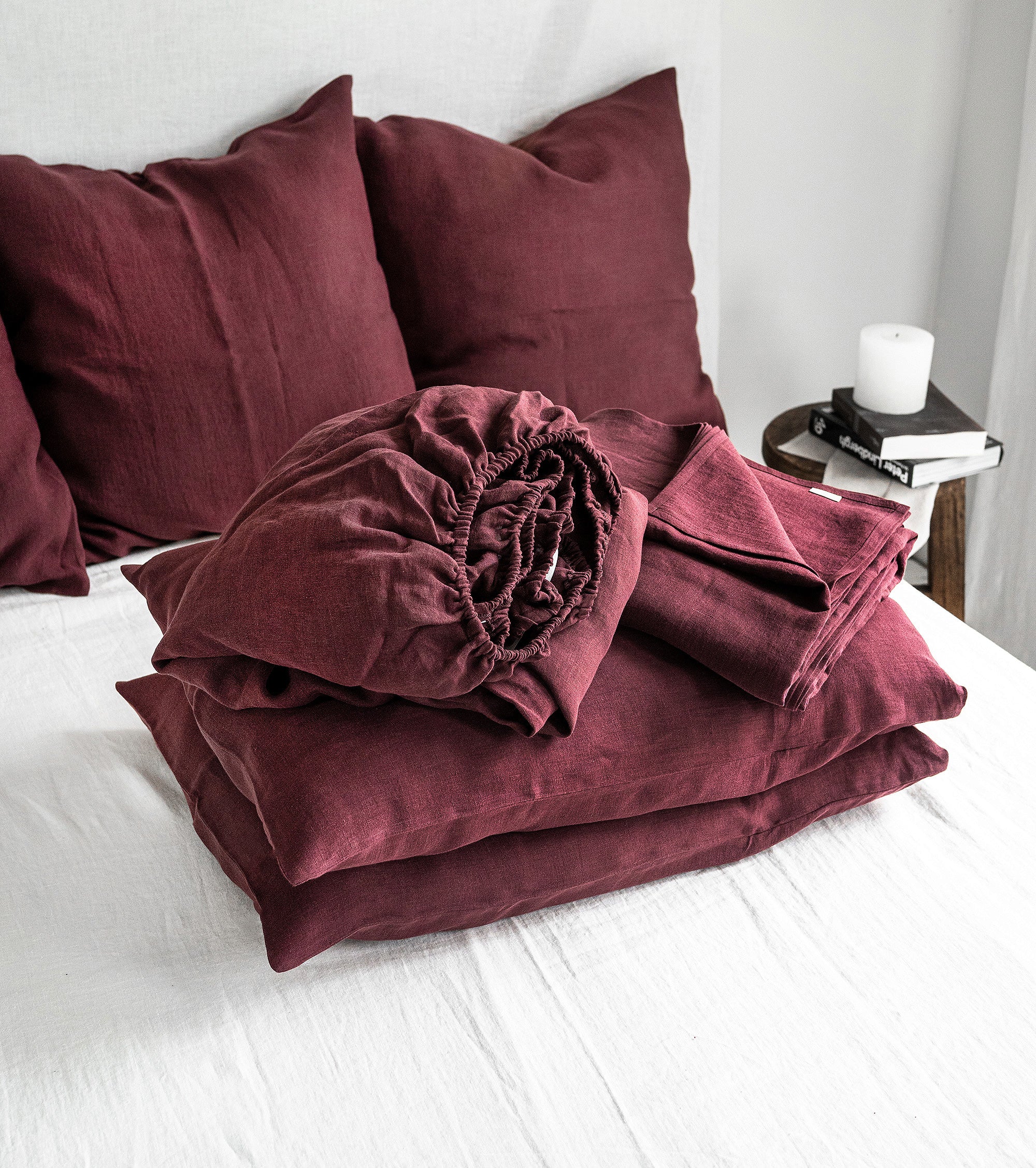 Linen Sheet Set in Burgundy