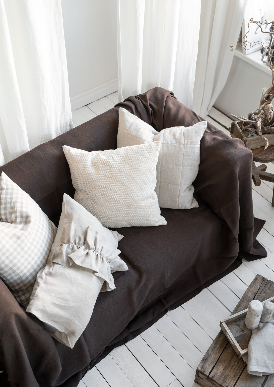 Linen Couch Cover in Chocolate
