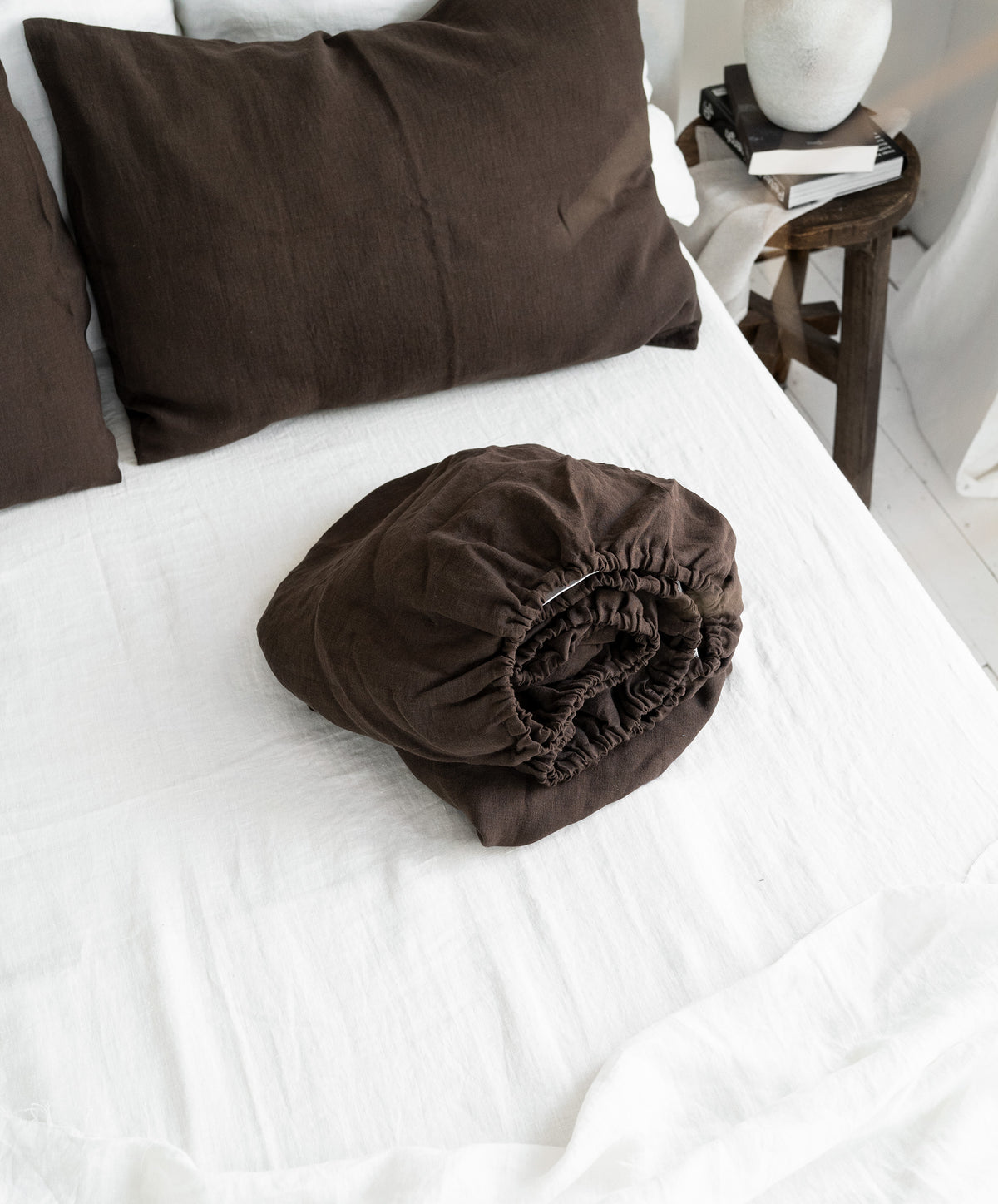 Linen Fitted Sheet in Chocolate