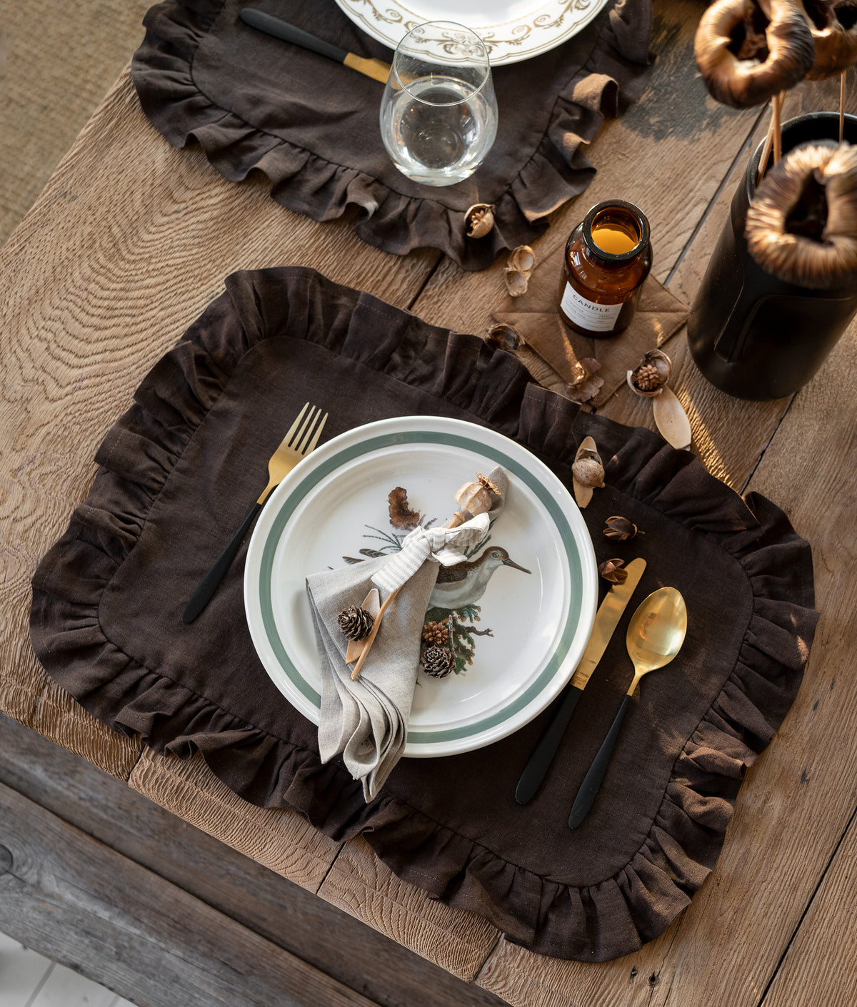 Ruffled Linen Placemat in Chocolate