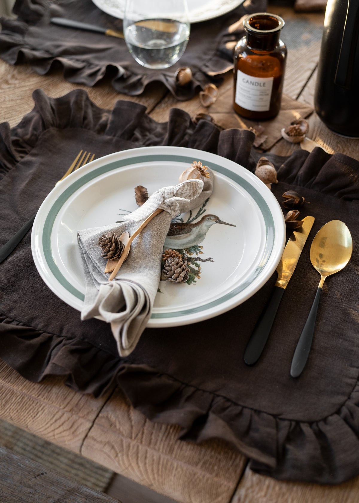 Ruffled Linen Placemat in Chocolate