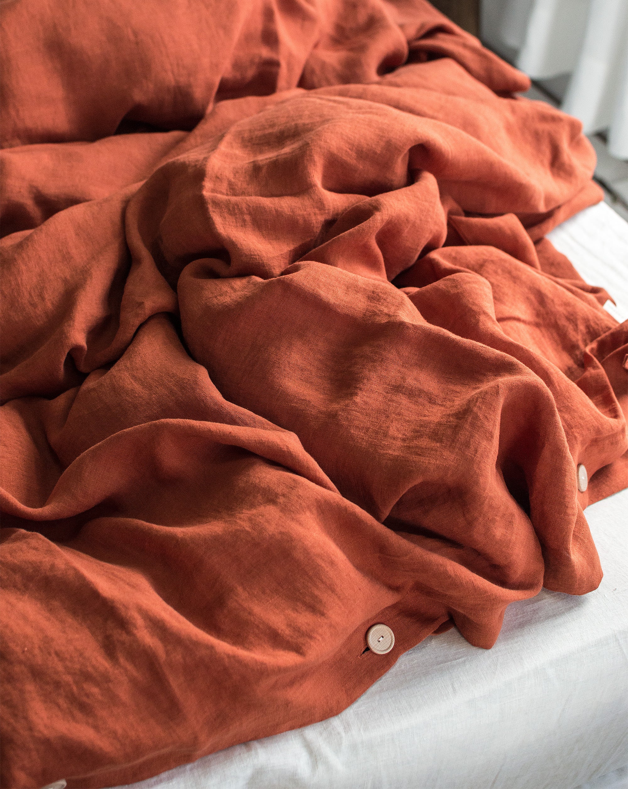 Linen Fitted Sheet in Clay Red