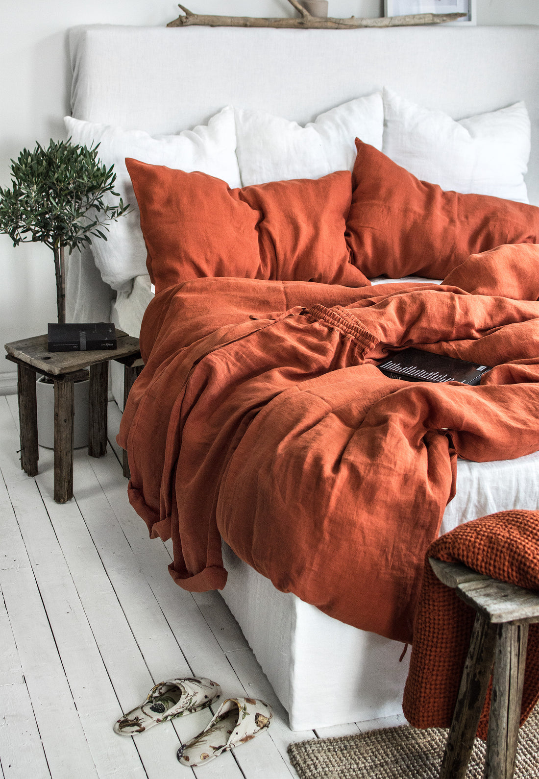 Linen Fitted Sheet in Clay Red