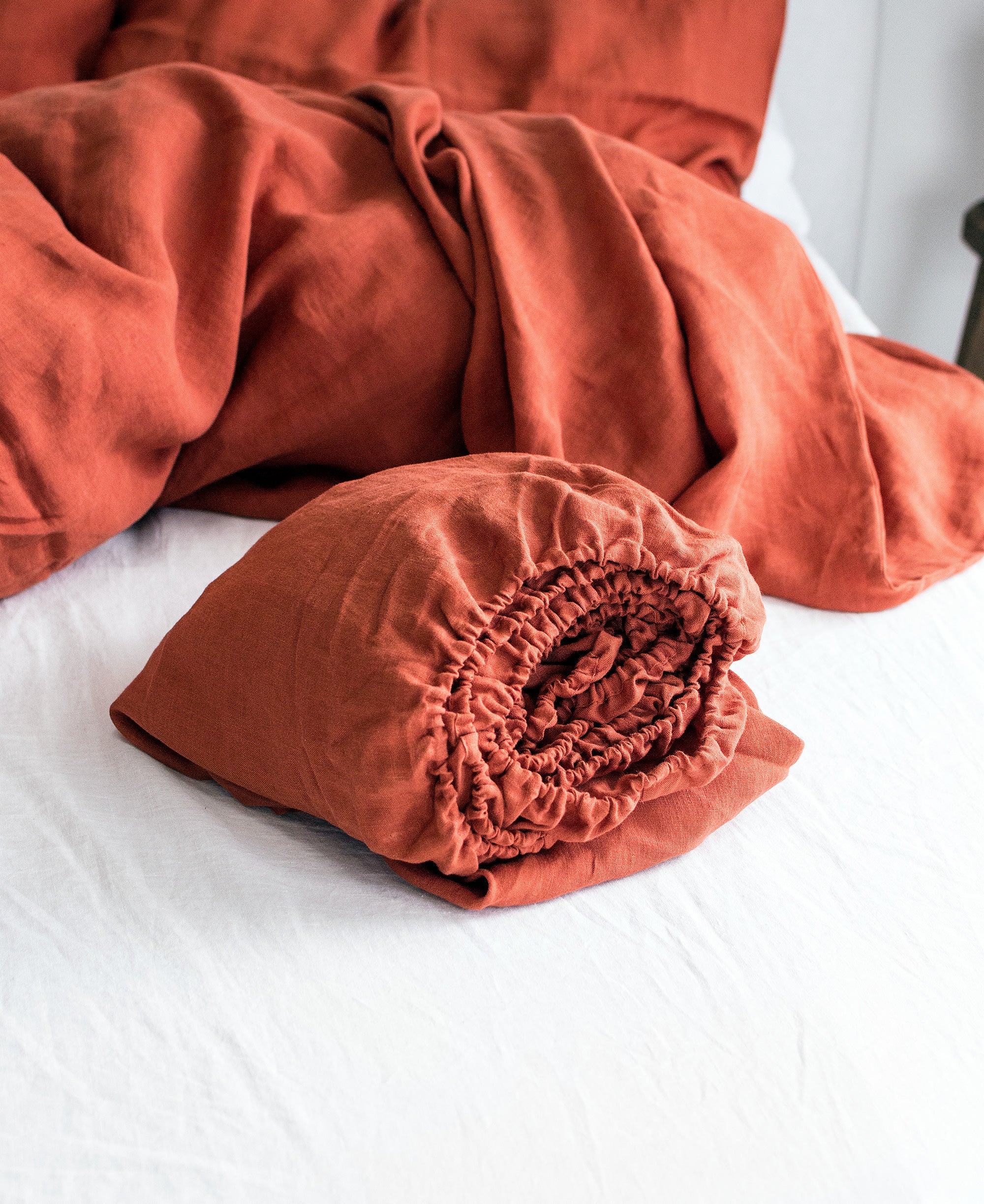 Linen Fitted Sheet in Clay Red