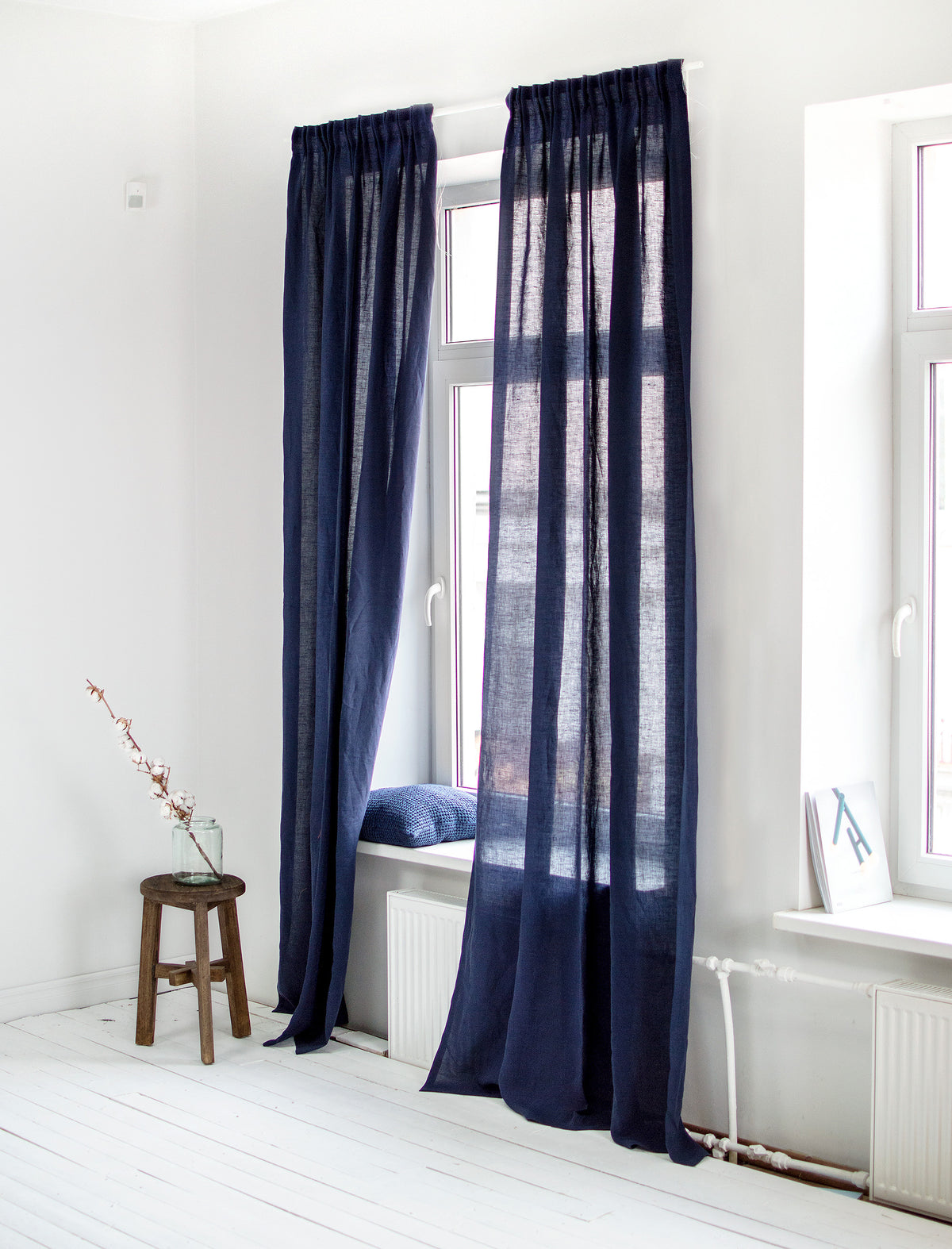 Linen Curtains in Midnight Blue