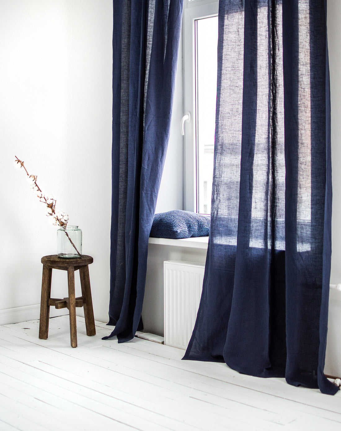 Linen Curtains in Midnight Blue