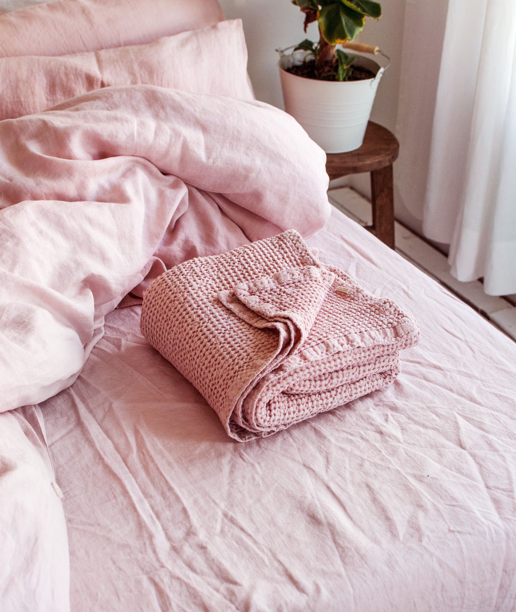Waffle Blanket in Dusty Rose