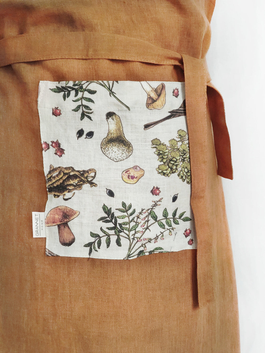 Cinnamon Linen Apron with Mushroom pocket