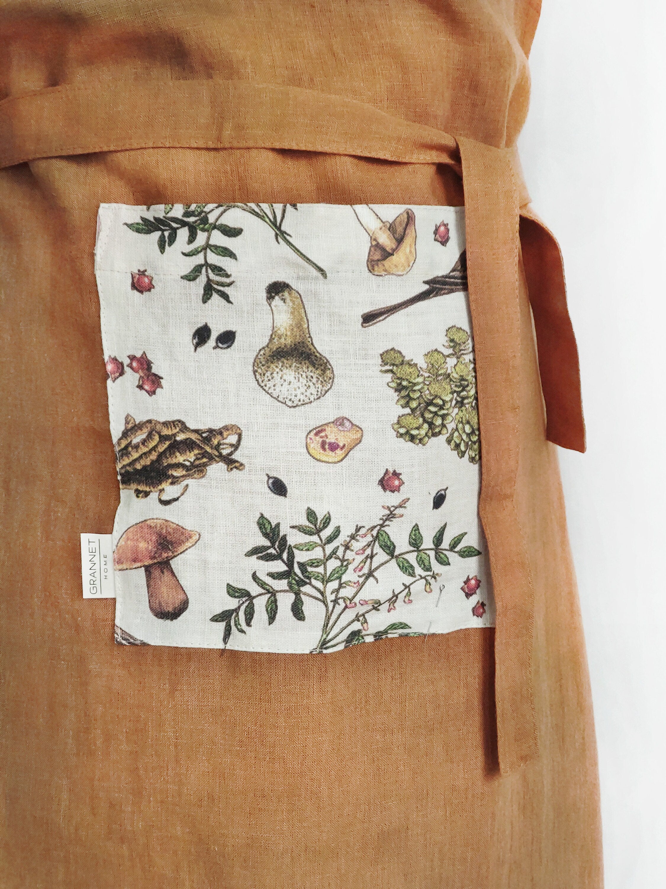 Cinnamon Linen Apron with Mushroom pocket