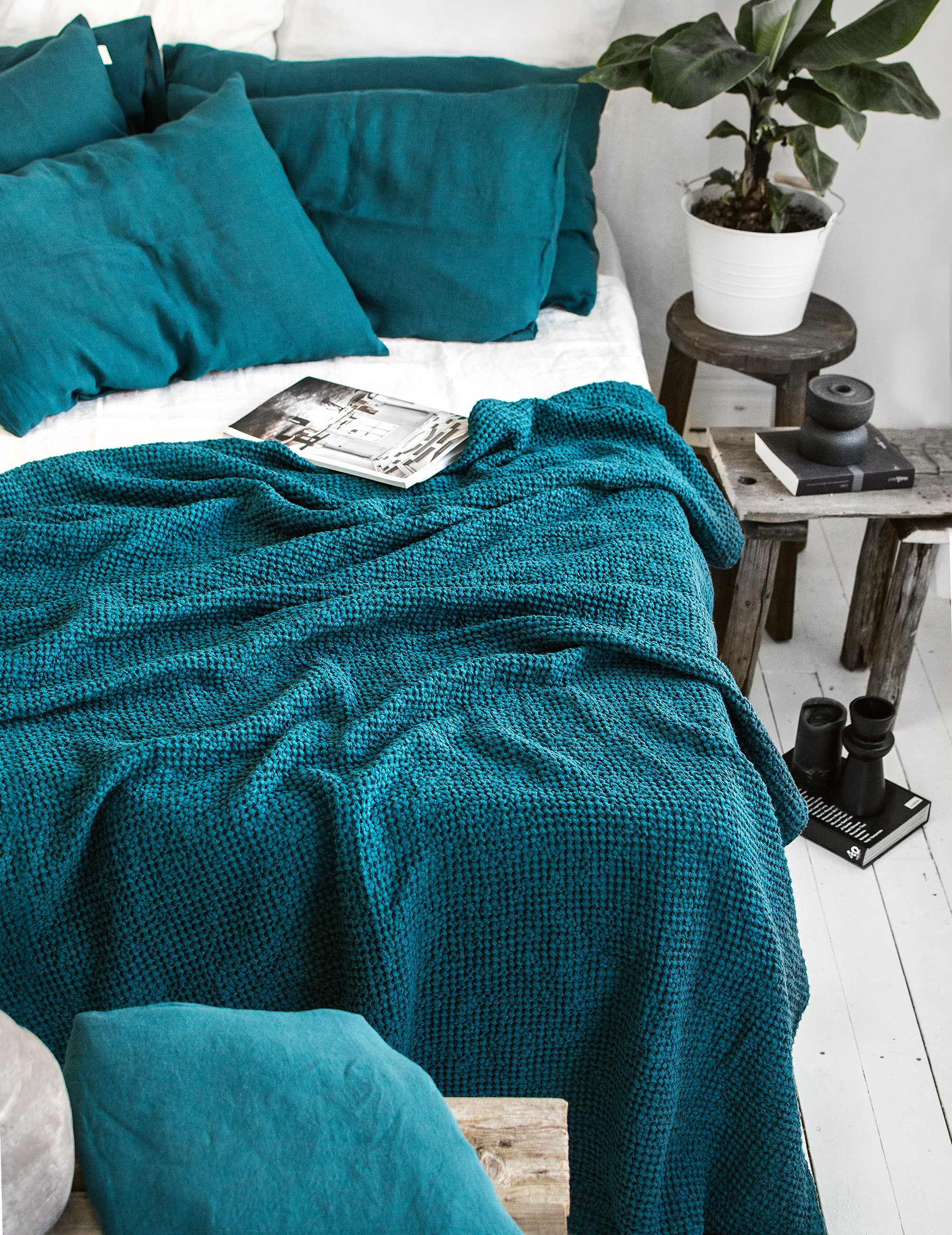 Waffle Blanket in Emerald Blue