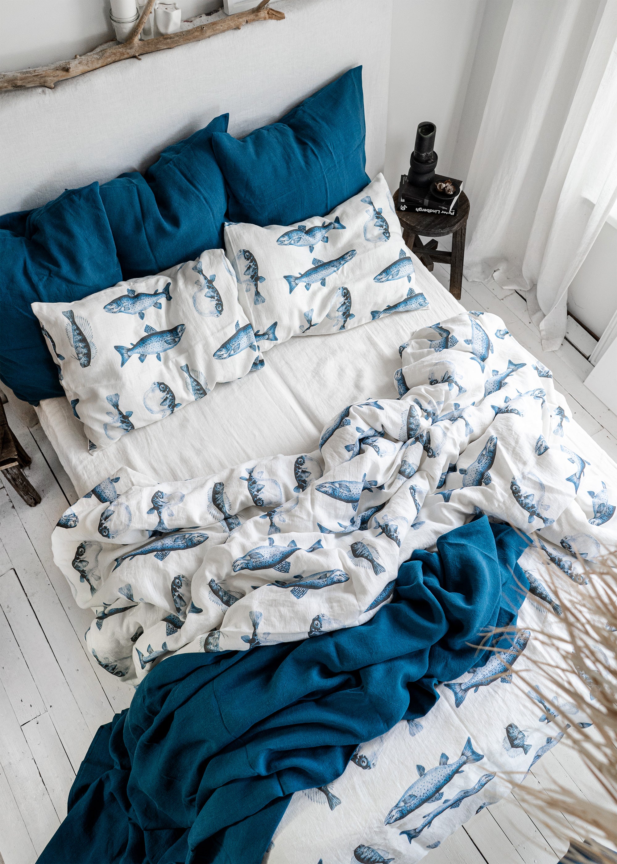 Fisherman Linen Pillowcase with Gingham Ribbon Closure