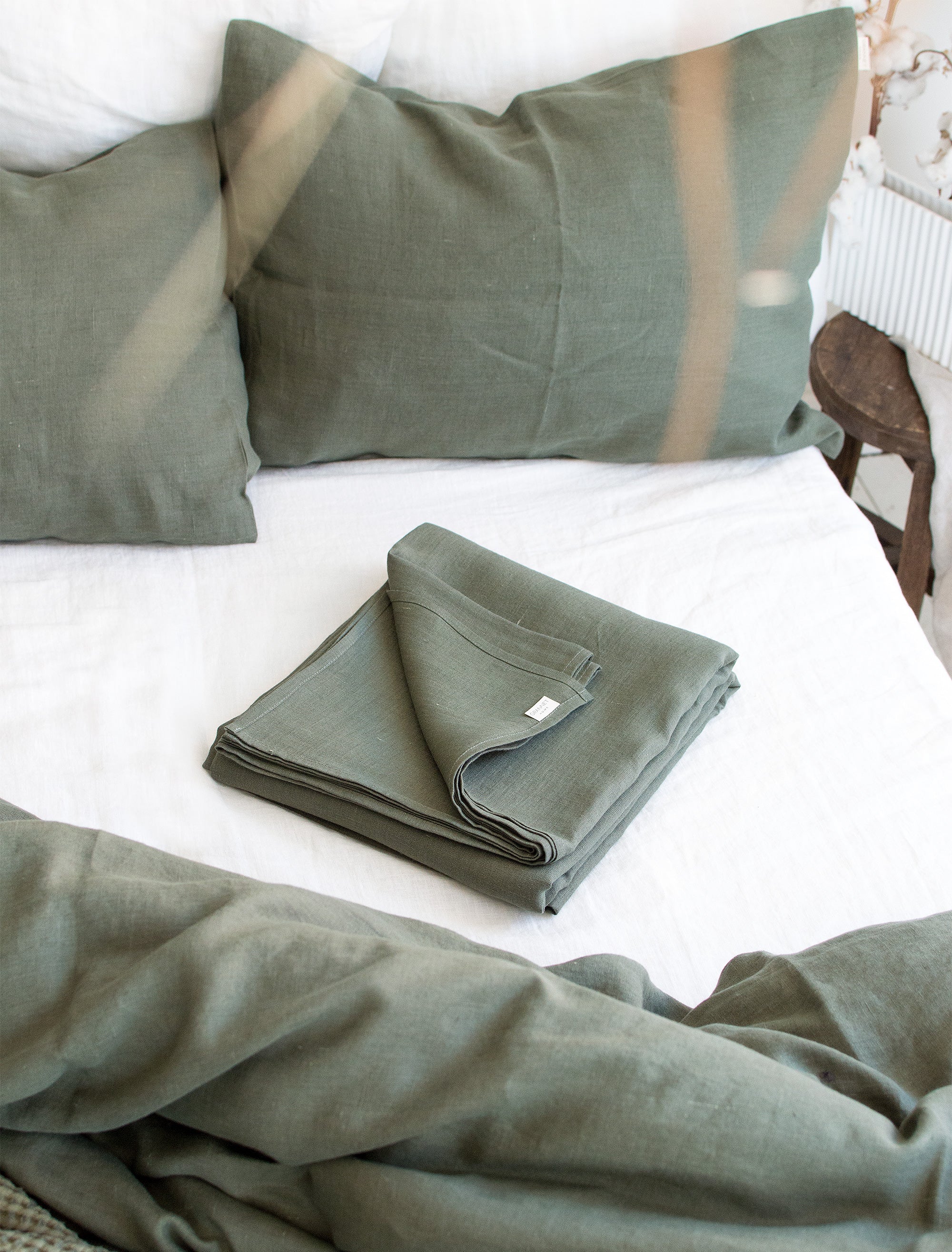 Linen Flat Sheet in Botanic Green
