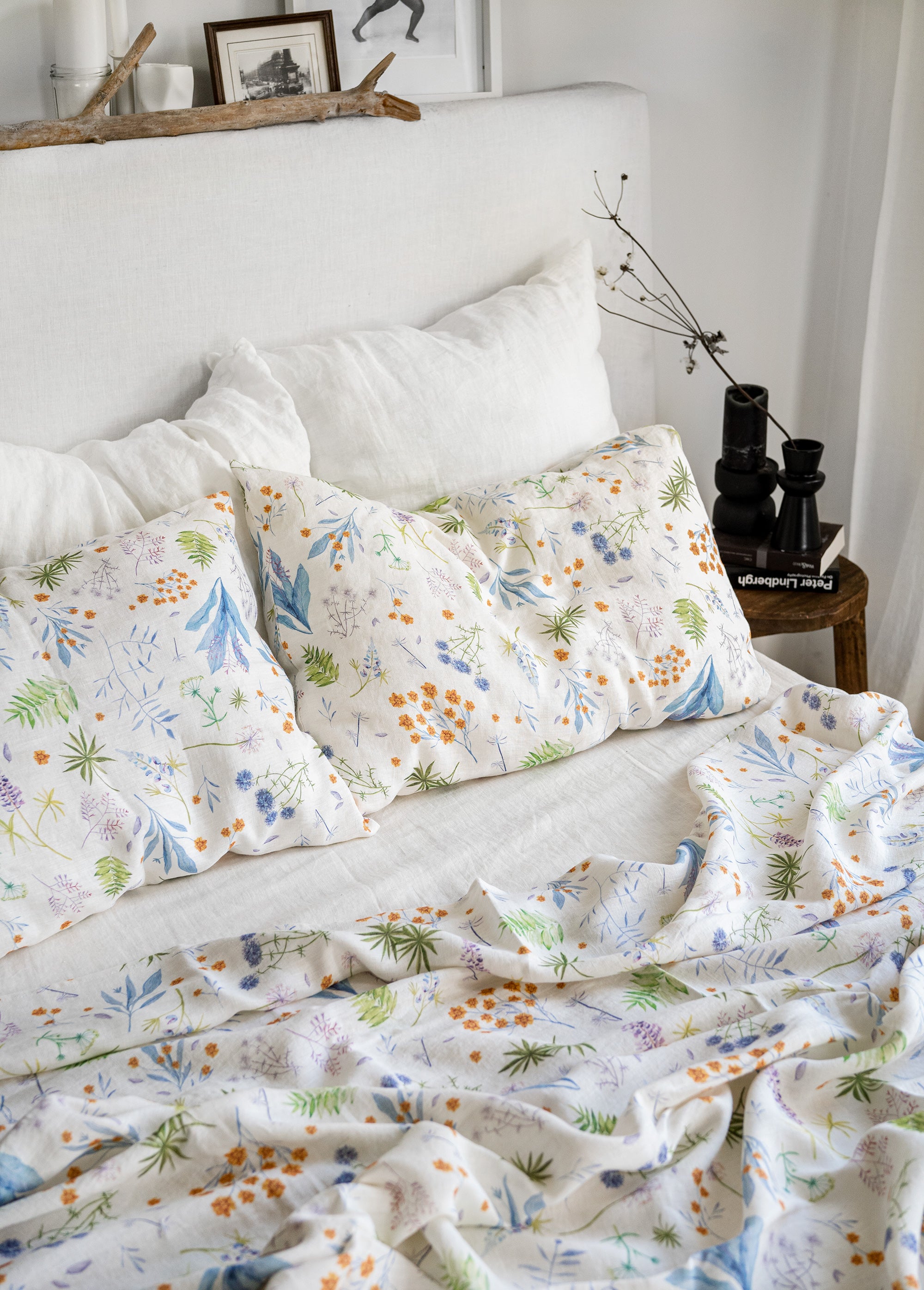 Linen Fitted Sheet in Floral pattern