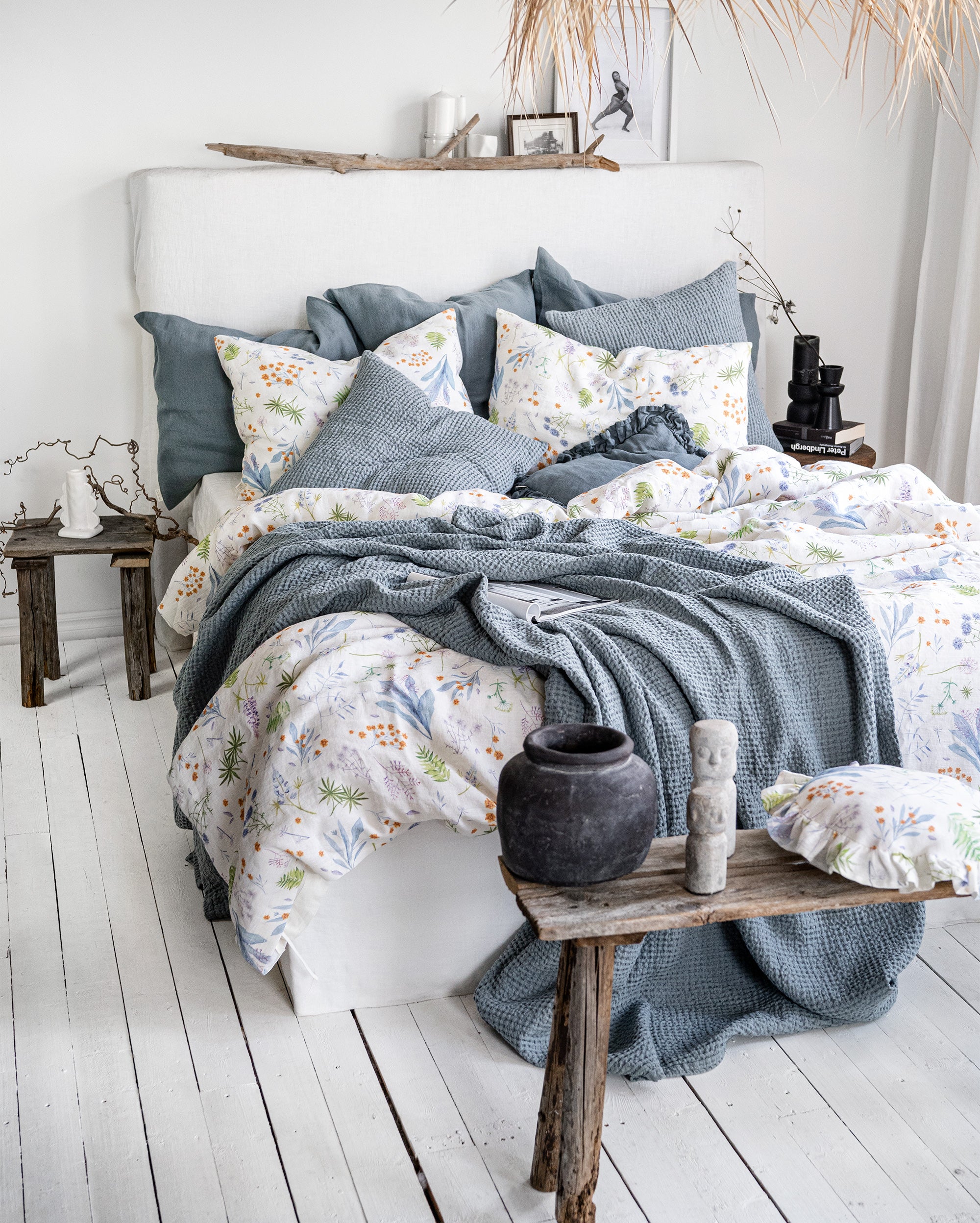 Linen Fitted Sheet in Floral pattern