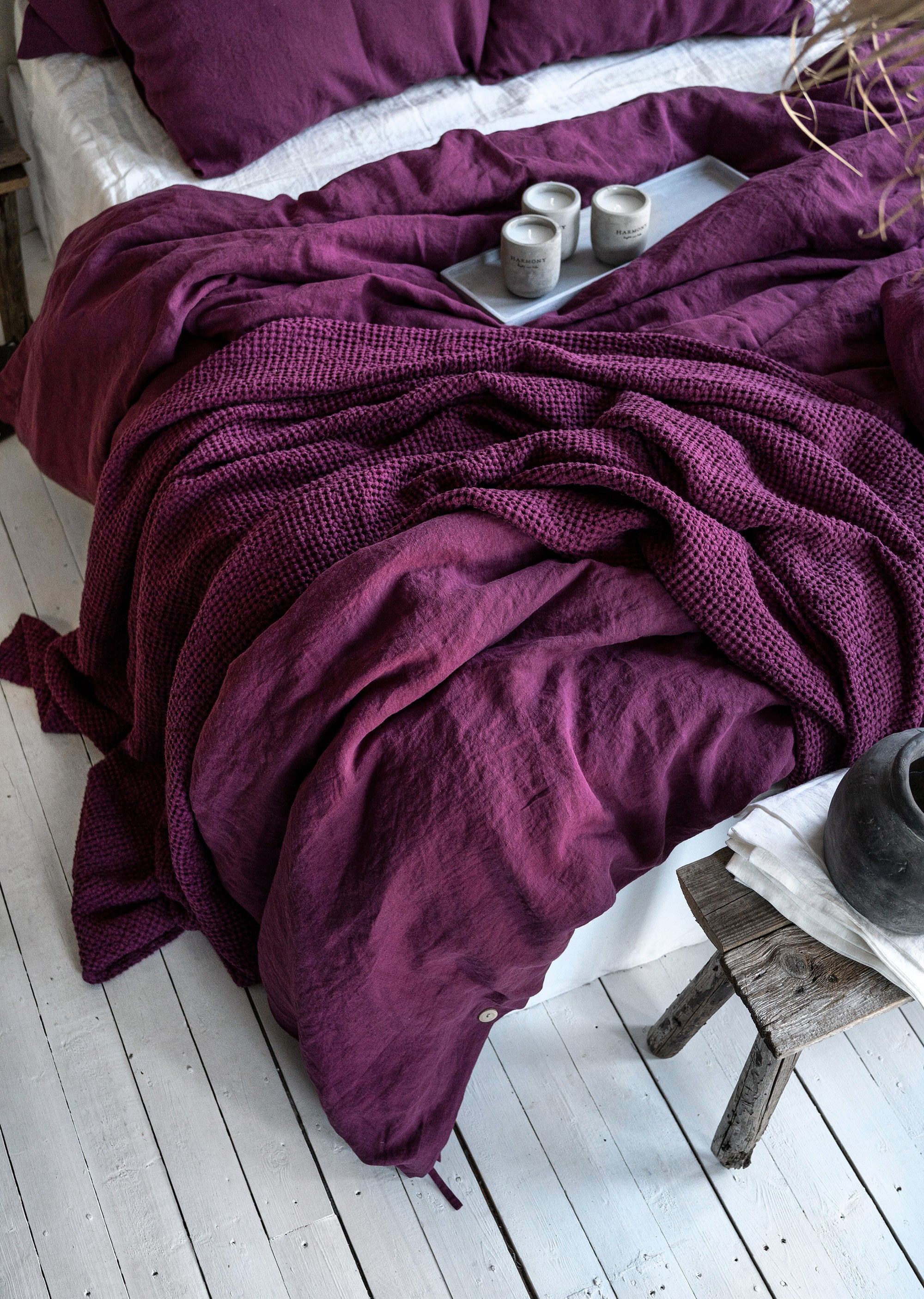 Linen Fitted Sheet in Fuchsia