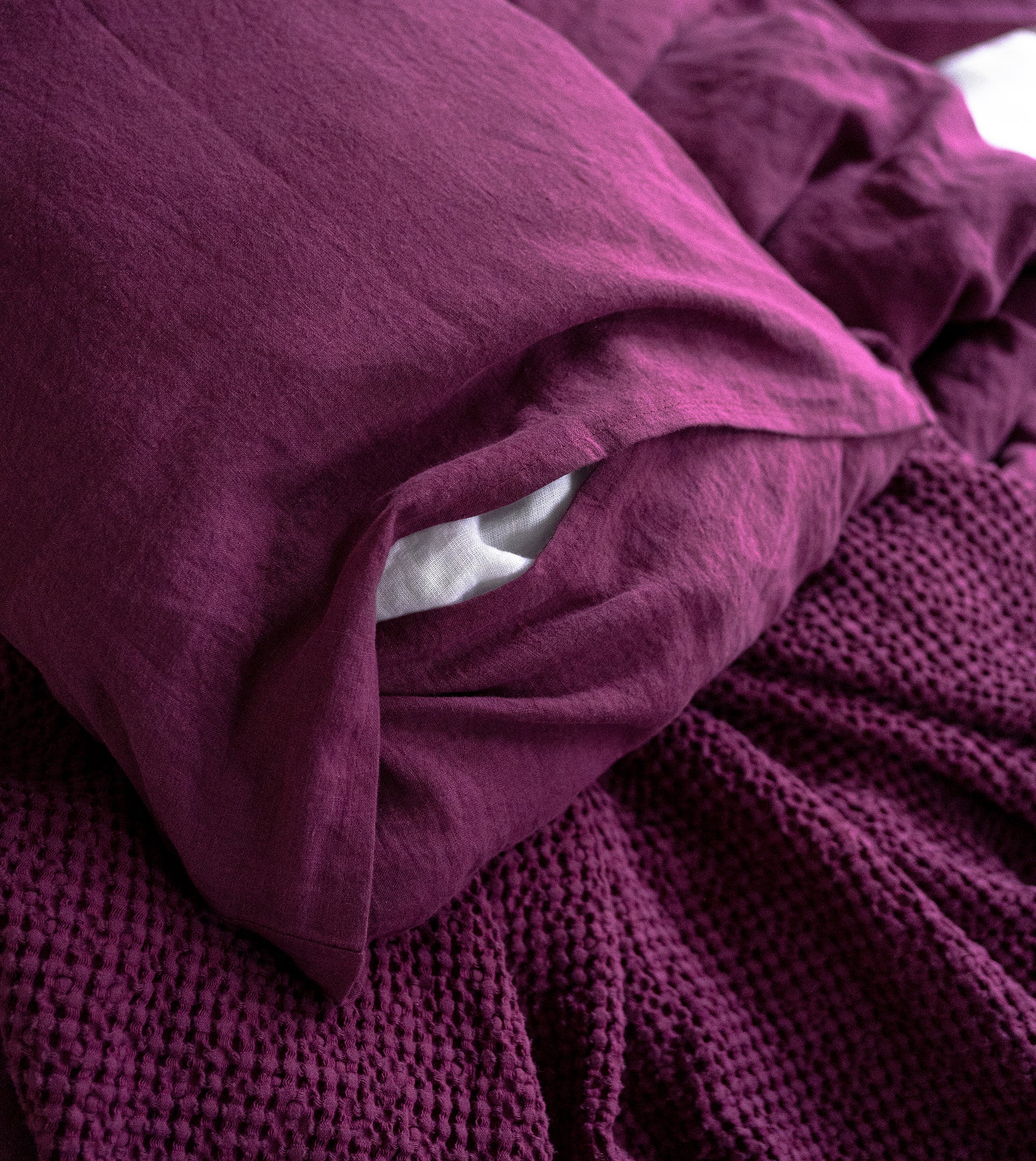 Linen Pillowcase in Fuchsia