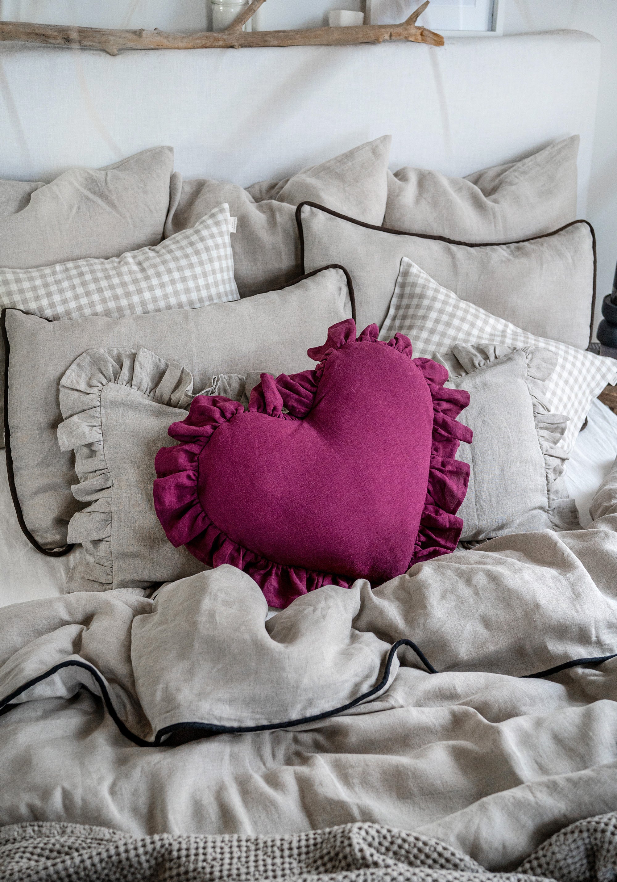 Linen Bedding Set with Piping - Duvet Cover & 2 Pillowcases