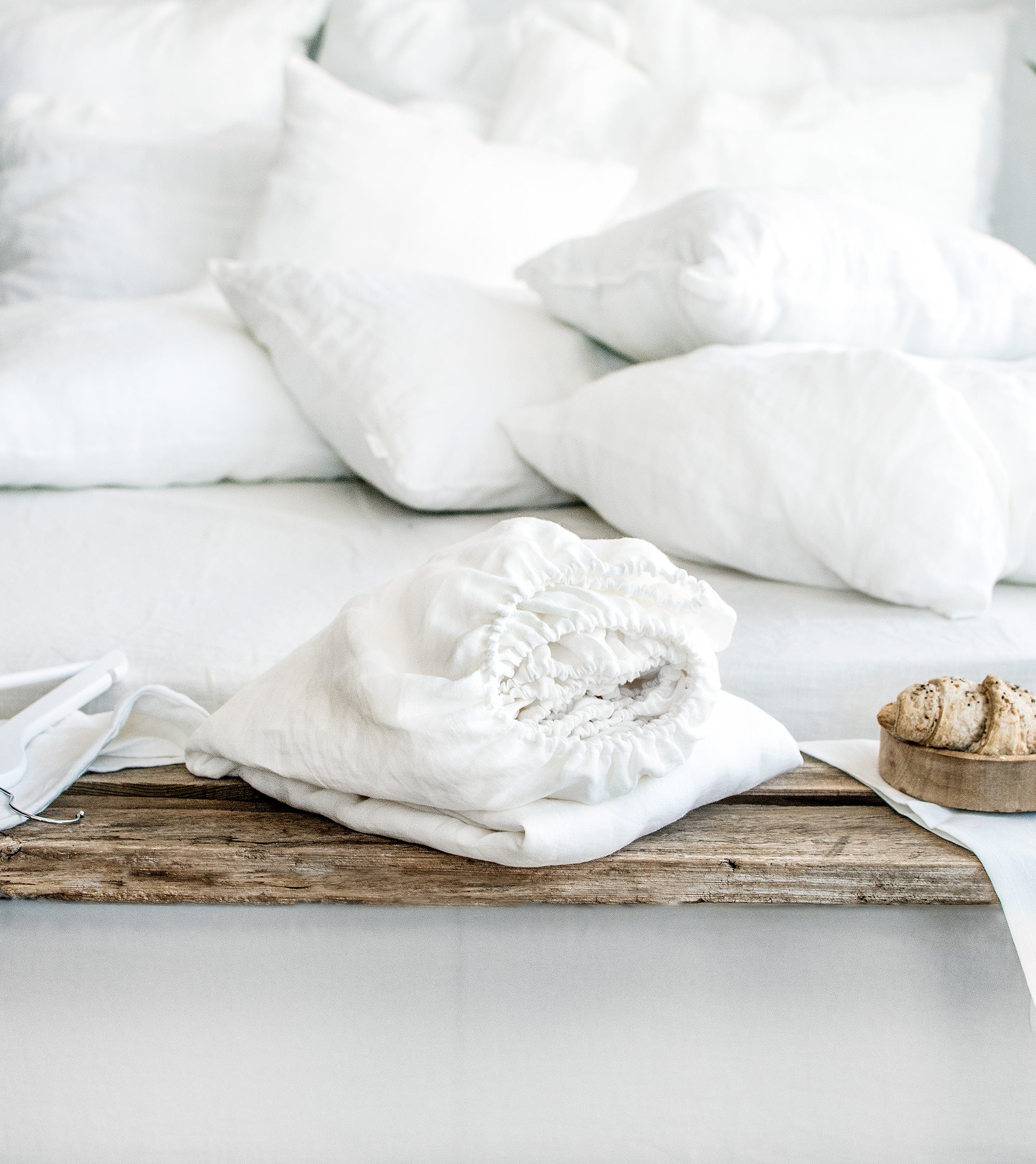 Linen Fitted Sheet in Milky White