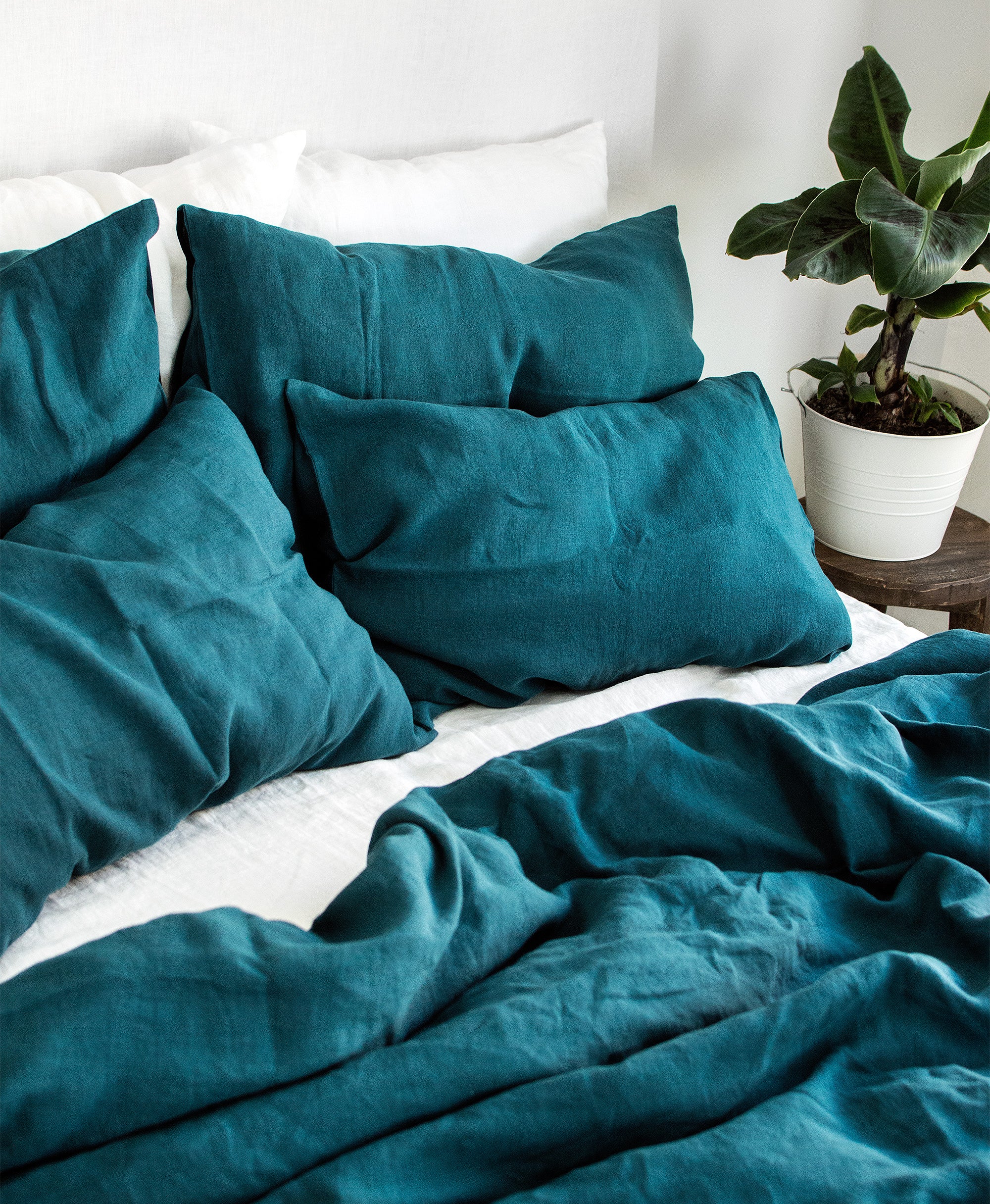 Linen Sheet Set in Emerald Blue