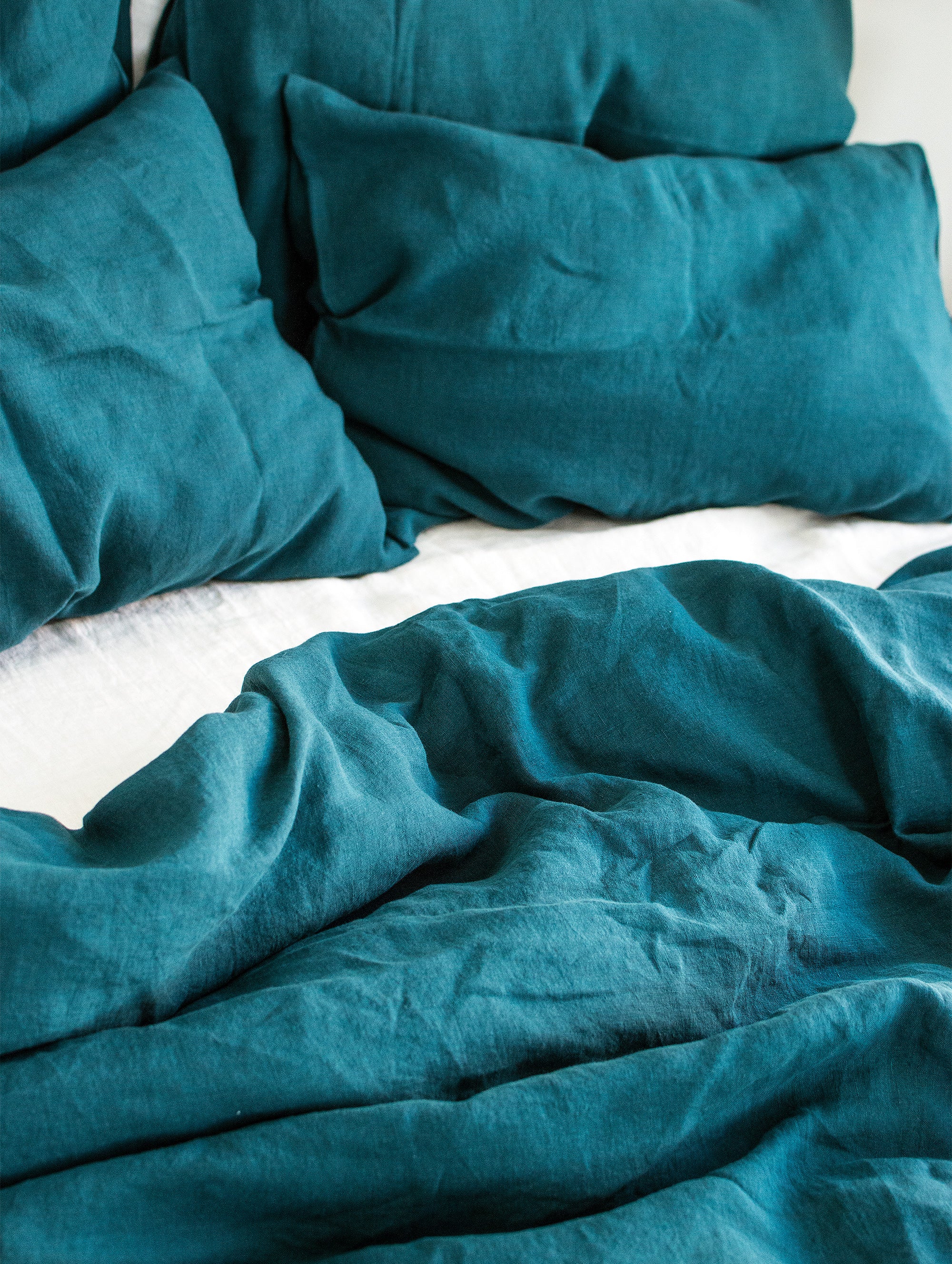 Linen Sheet Set in Emerald Blue