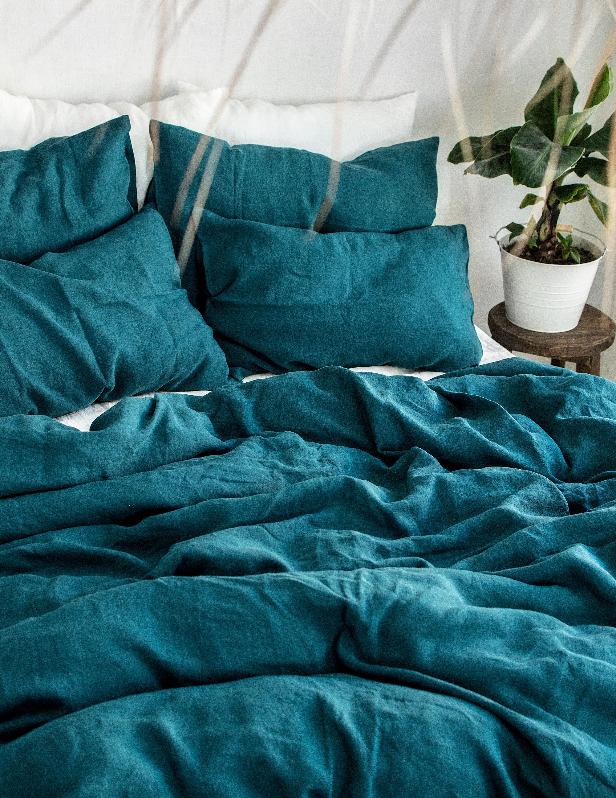 Linen Sheet Set in Emerald Blue