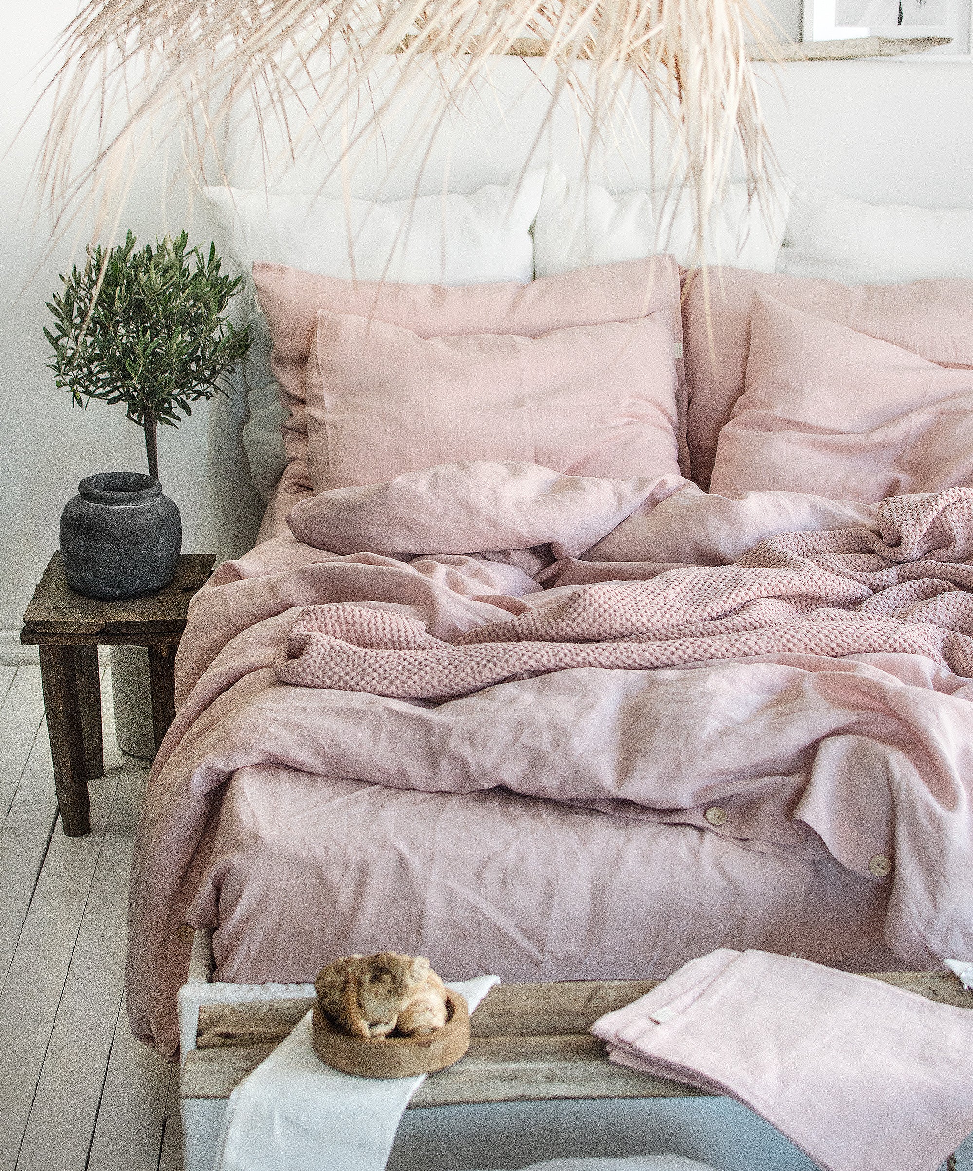 Linen Fitted Sheet in Dusty Rose