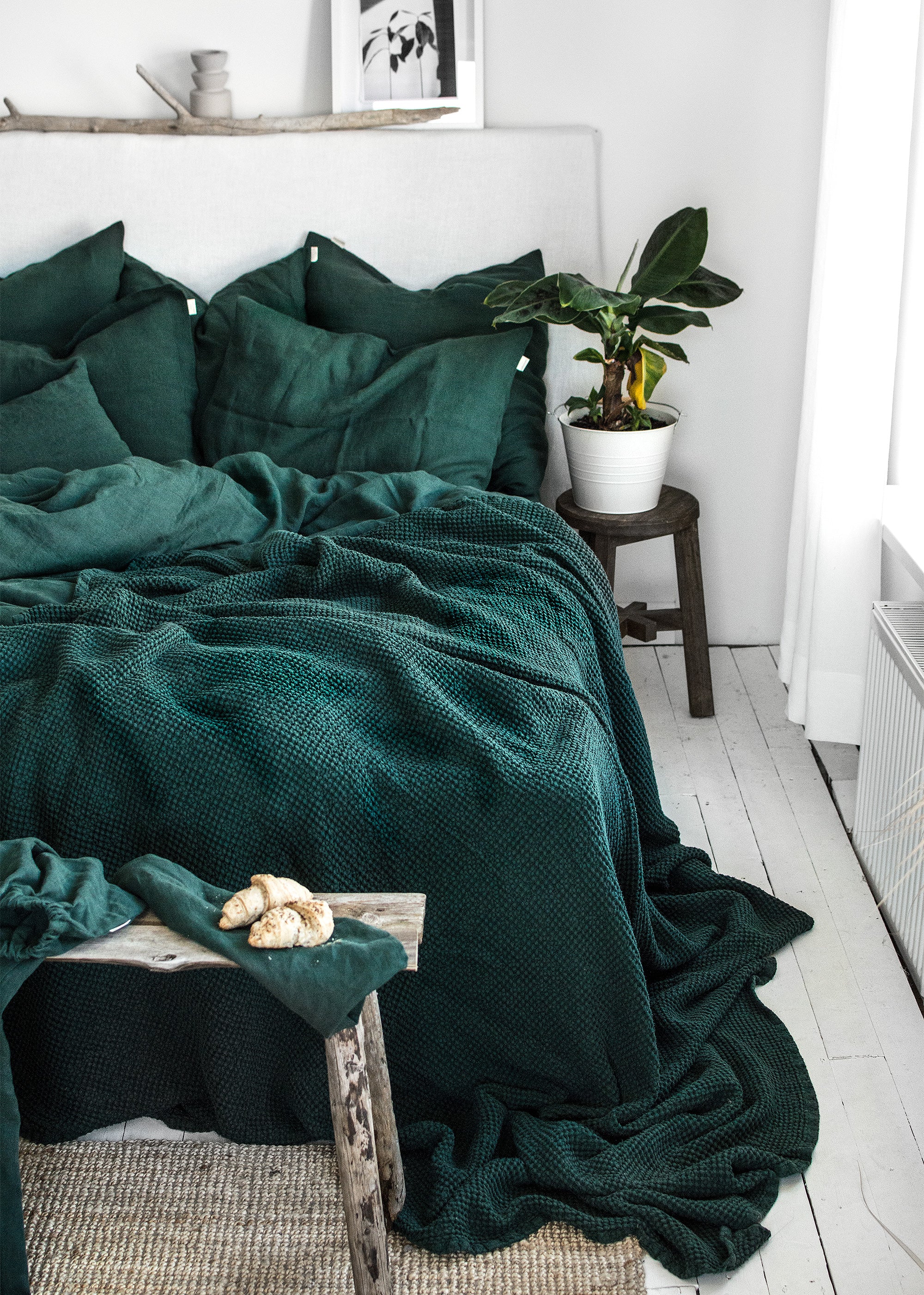 Linen Fitted Sheet in Jungle Green
