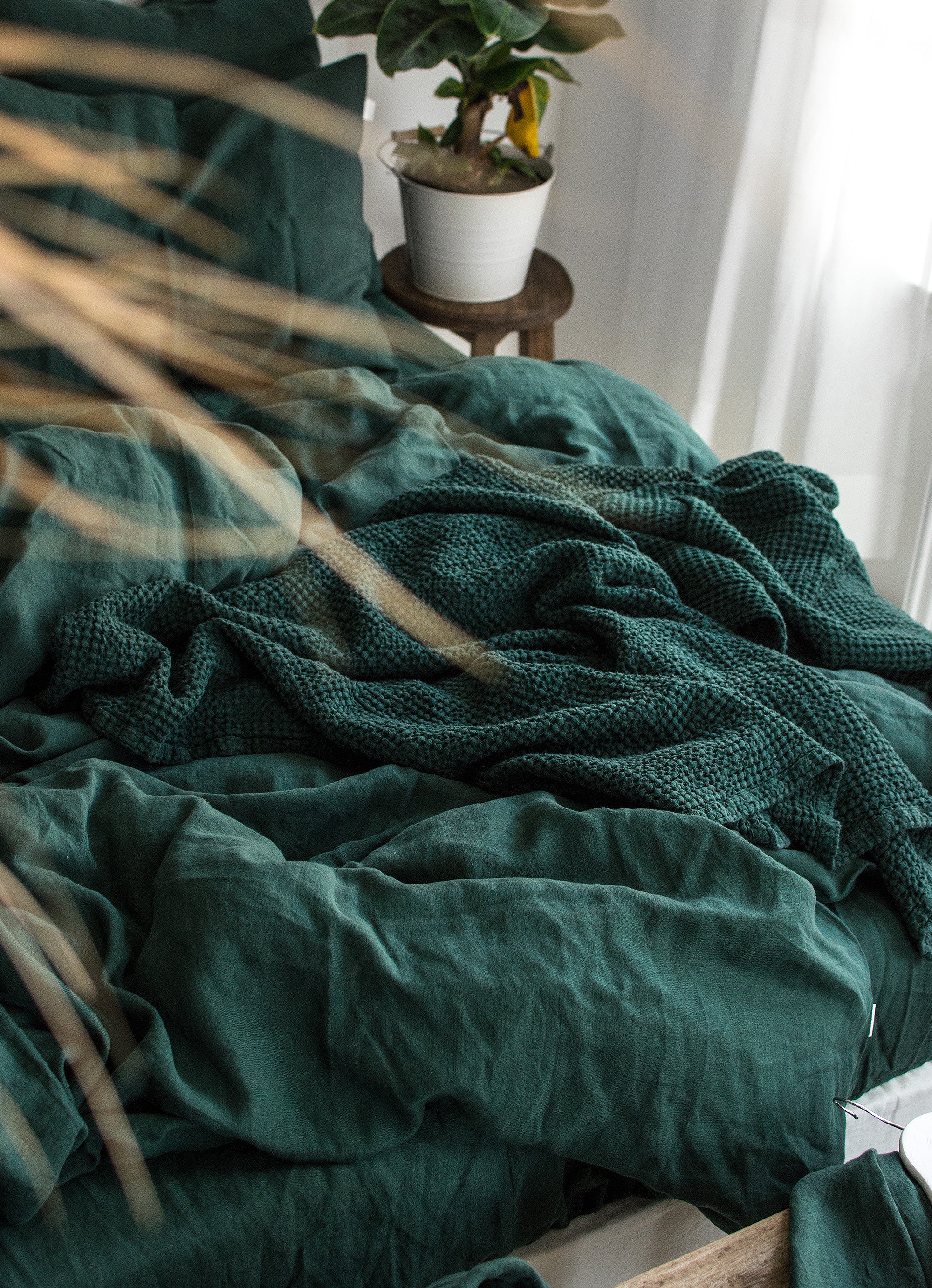 Linen Fitted Sheet in Jungle Green