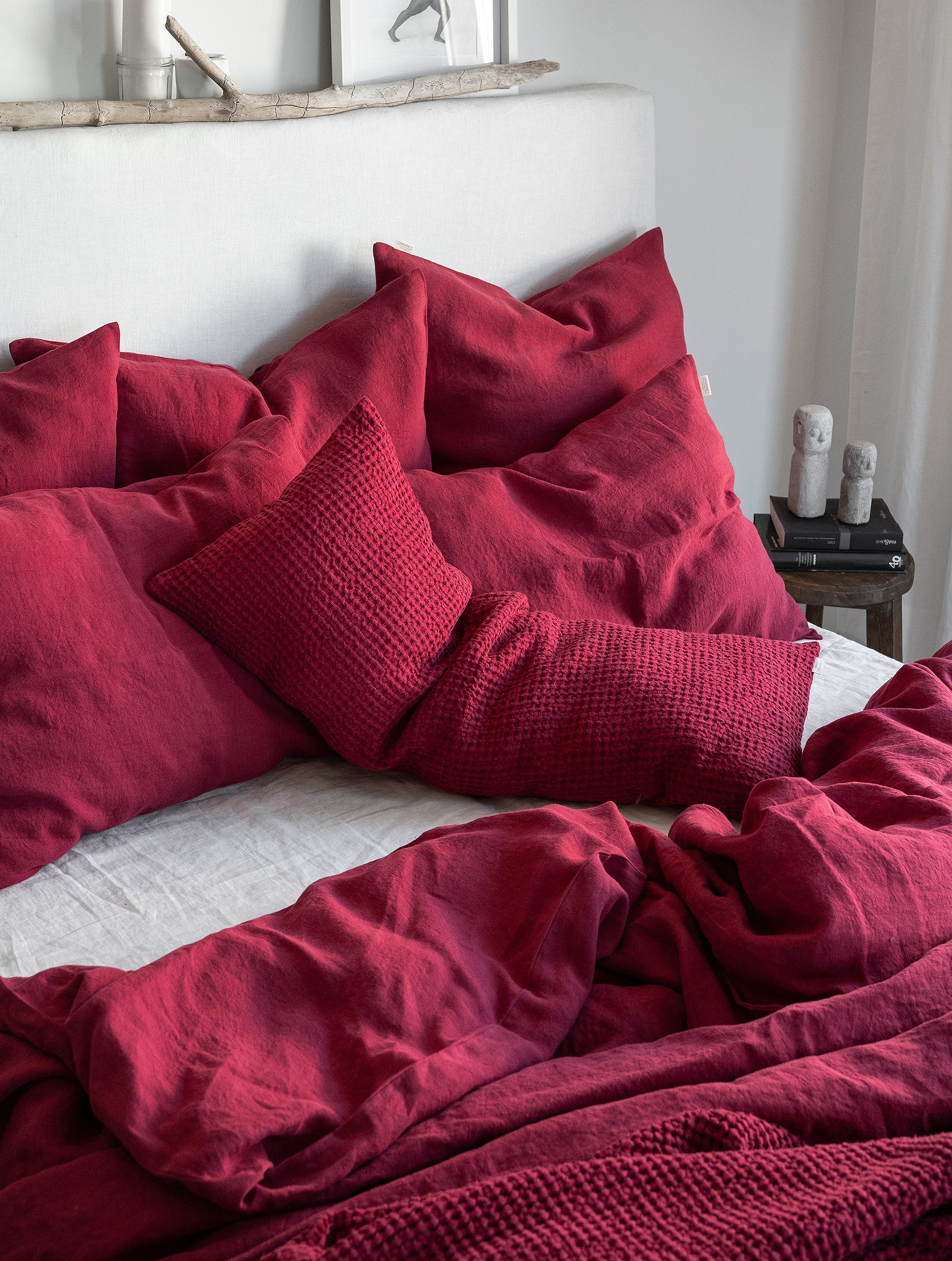 Linen Fitted Sheet in Raspberry