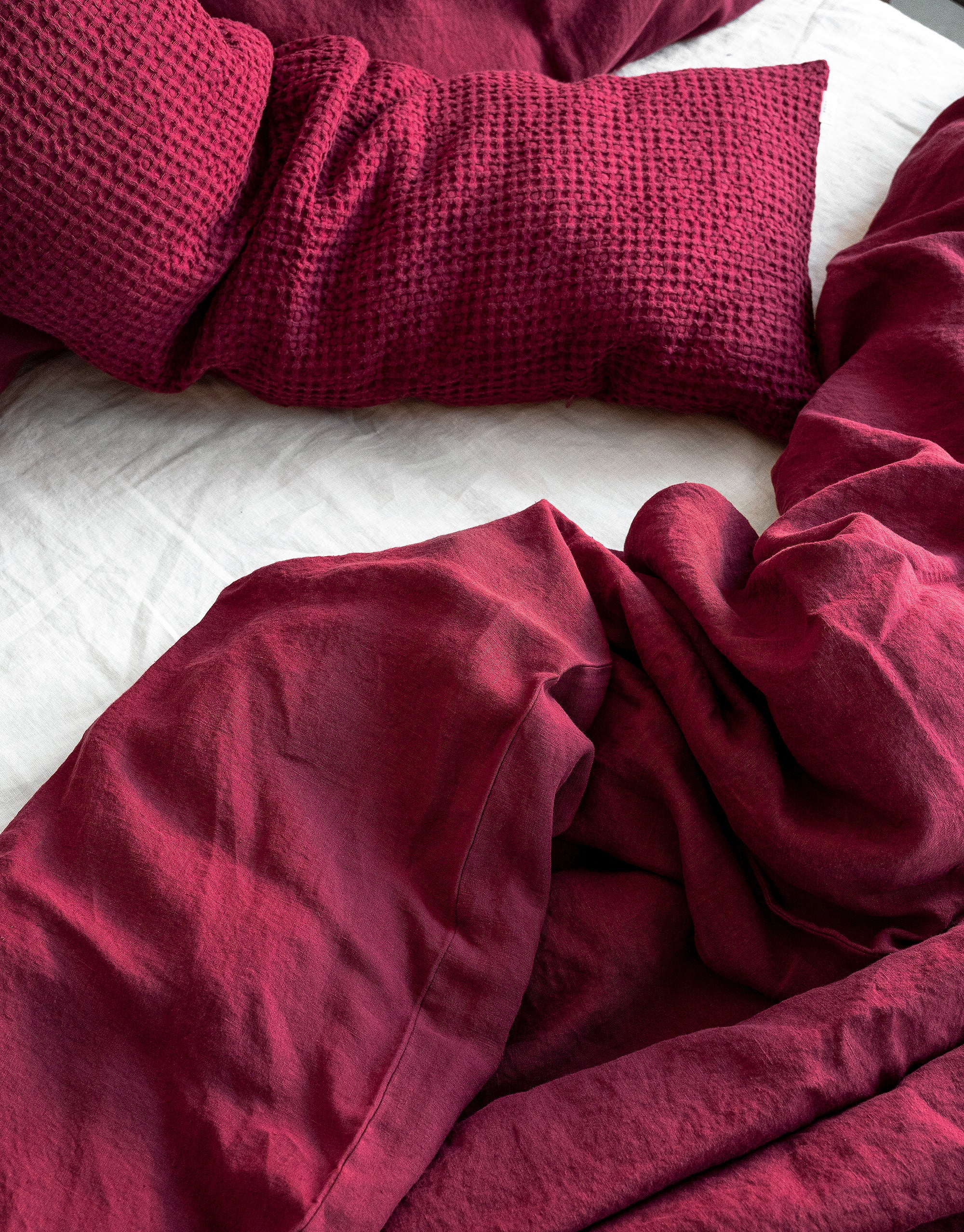 Linen Bedding Set in Raspberry - Duvet Cover & 2 Pillowcases