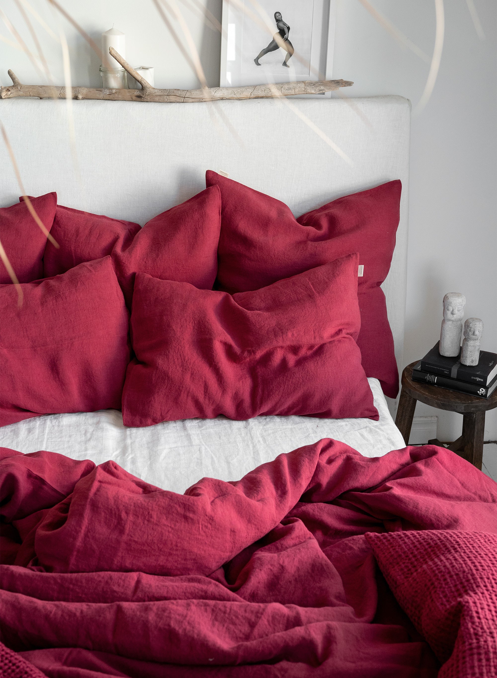 Linen Fitted Sheet in Raspberry