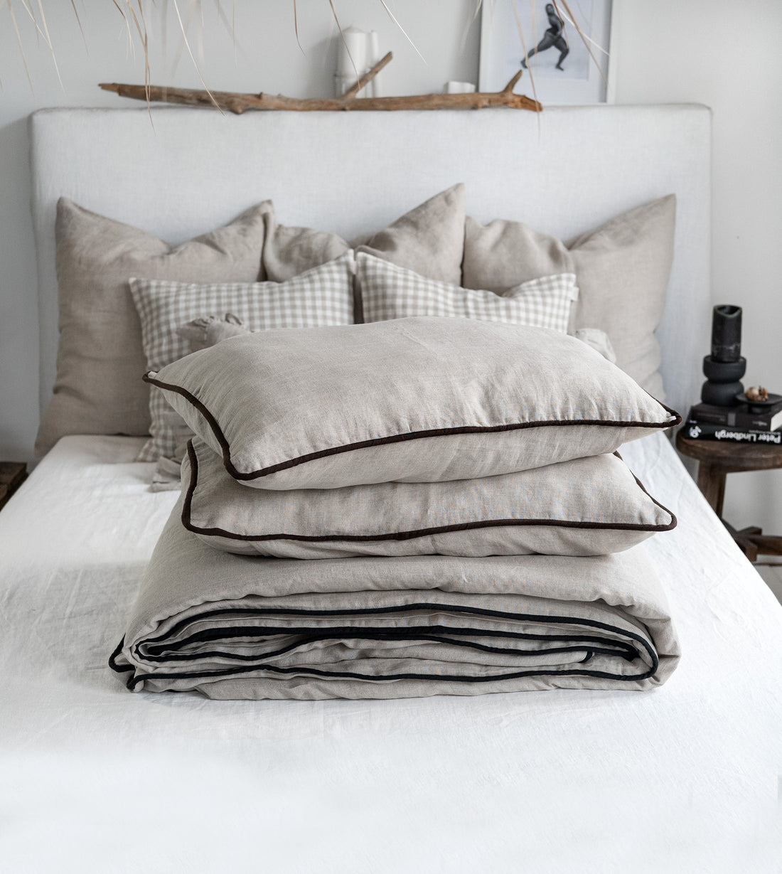 Linen Bedding Set with Piping - Duvet Cover & 2 Pillowcases