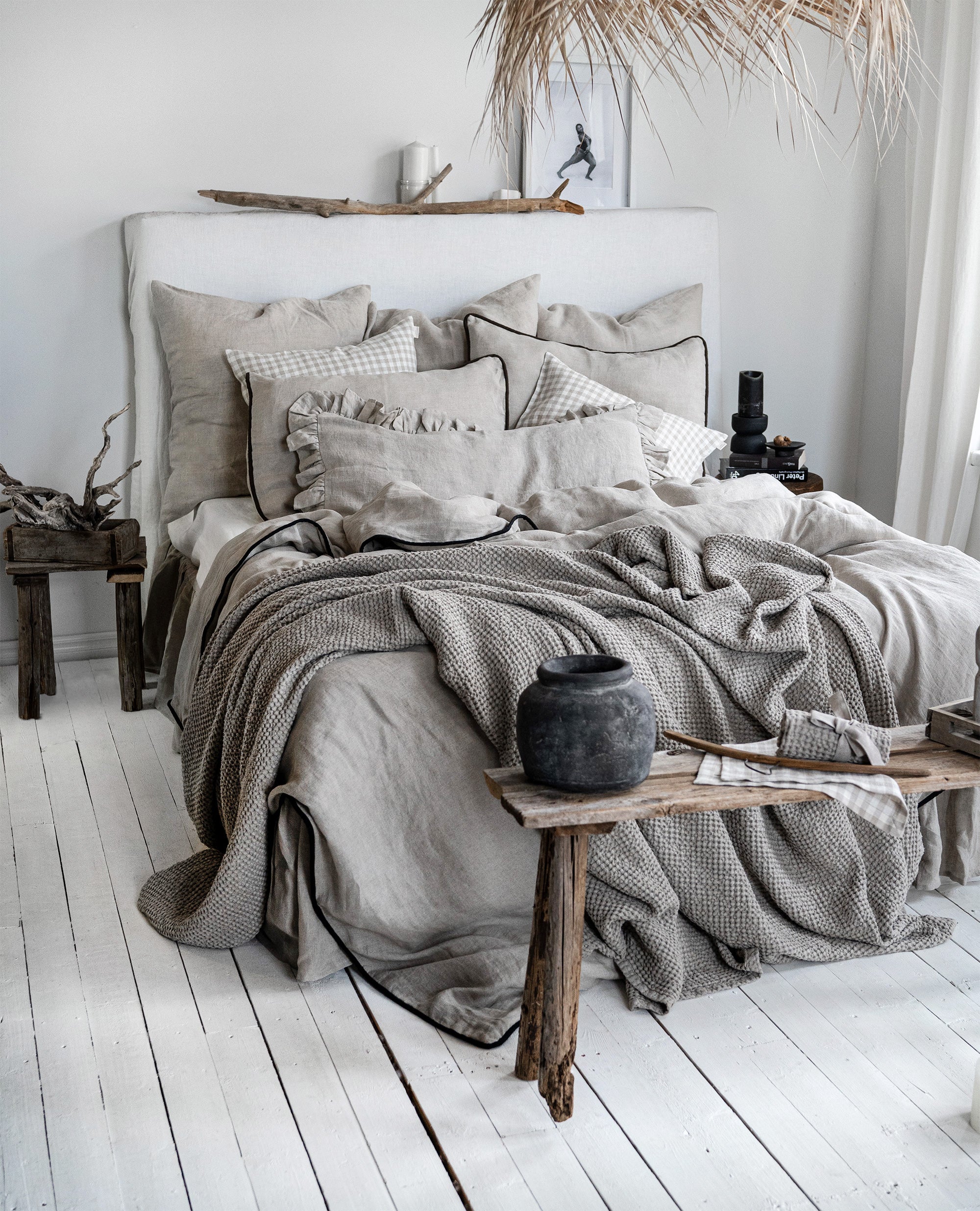 Linen Bedding Set with Piping - Duvet Cover & 2 Pillowcases