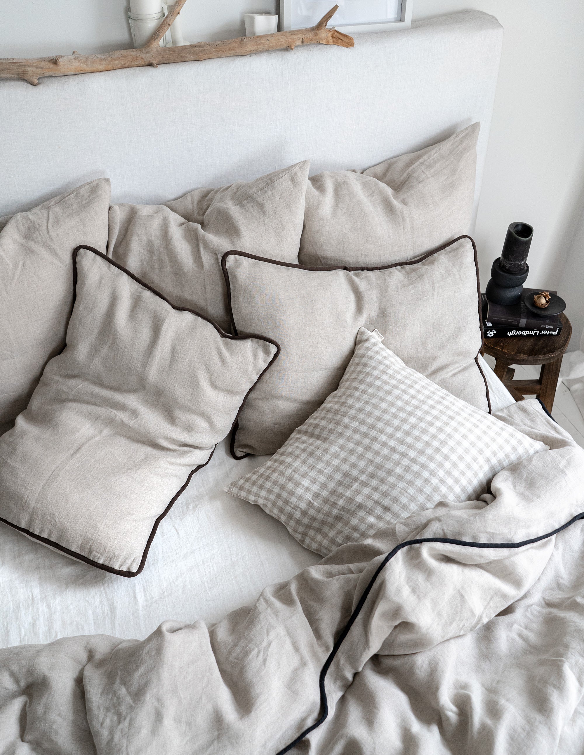 Linen Bedding Set with Piping - Duvet Cover & 2 Pillowcases