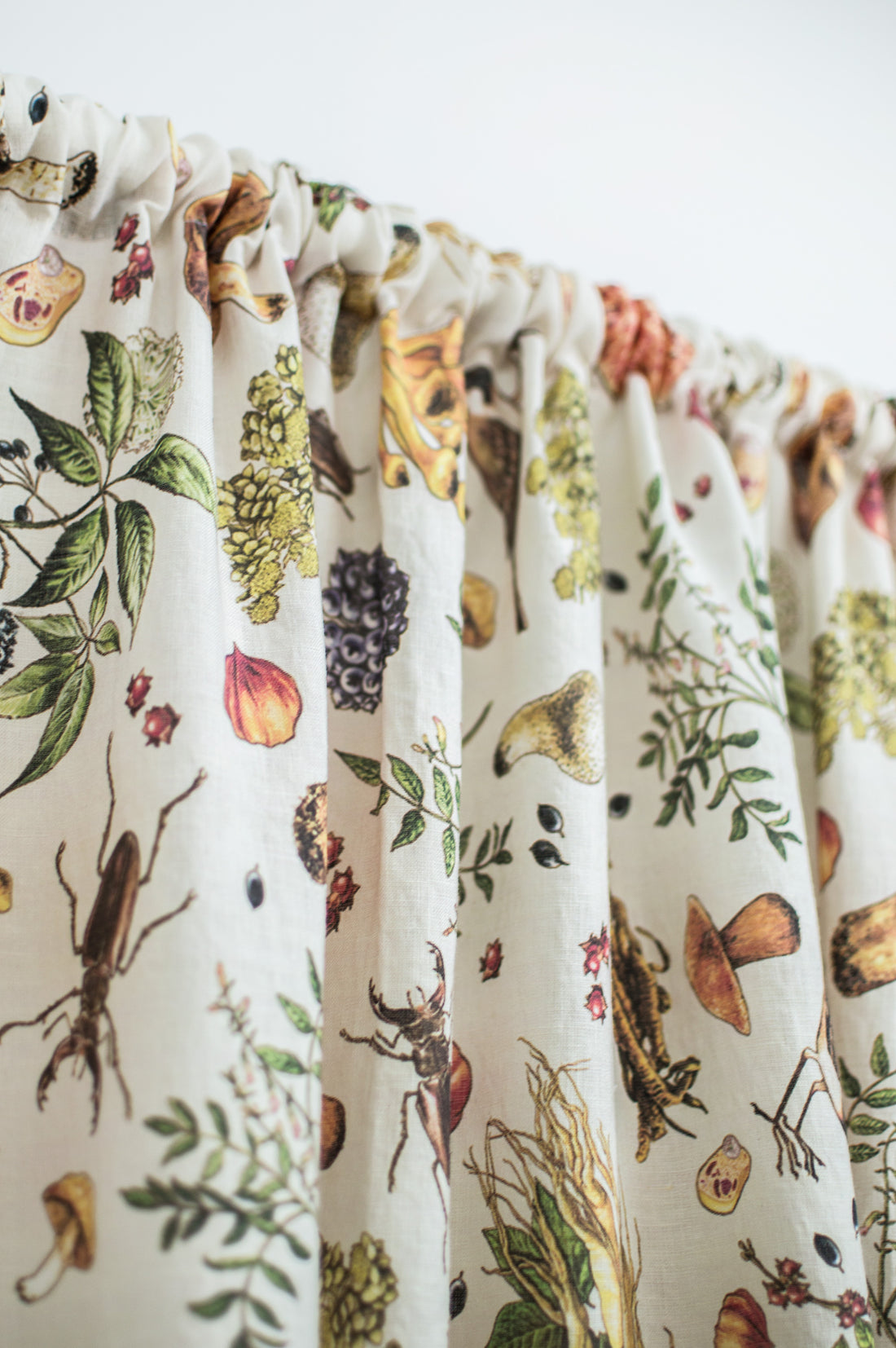 Linen Curtains in Mushroom