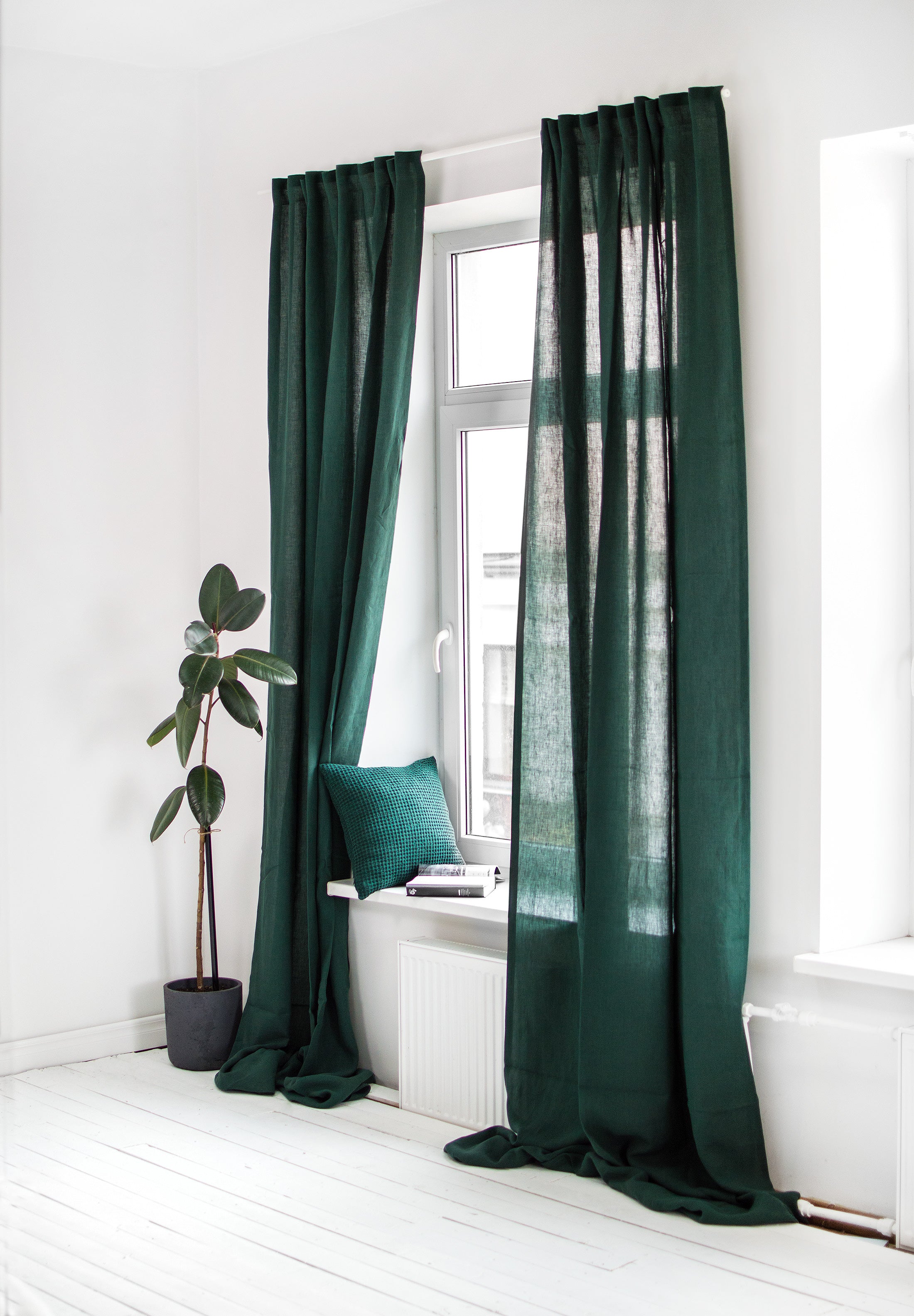Linen Curtains in Jungle Green