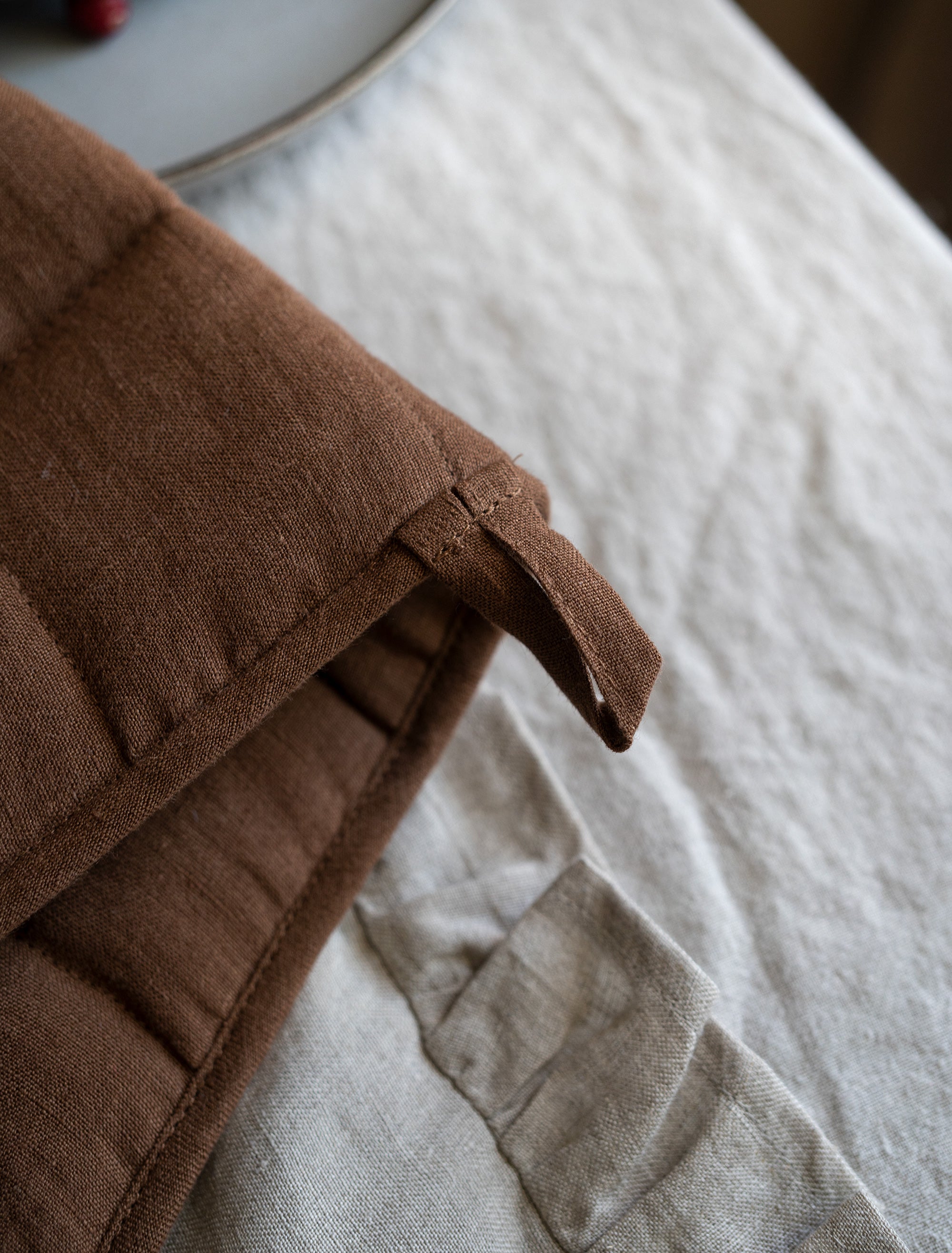 Double Oven Mitt Glove in Walnut