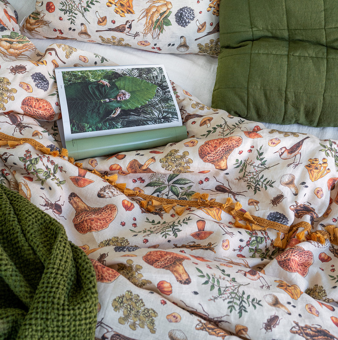 Linen Flat Sheet in Mushroom pattern
