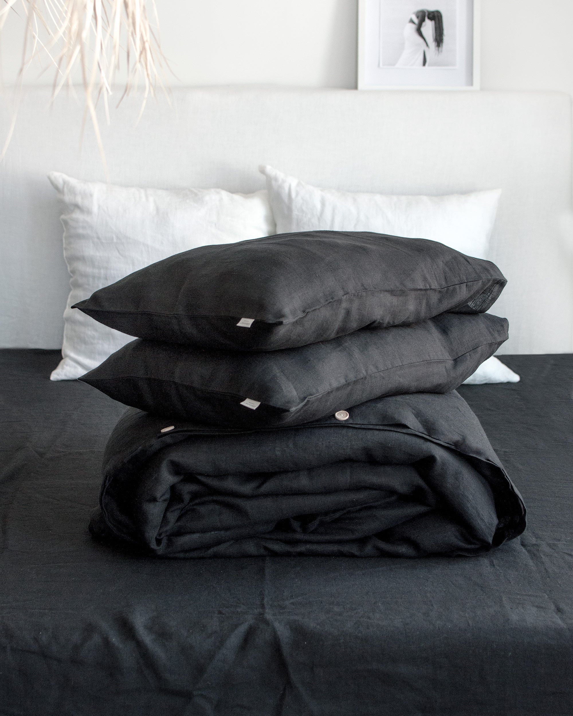 Linen Bedding Set in Space Black - Duvet Cover & 2 Pillowcases