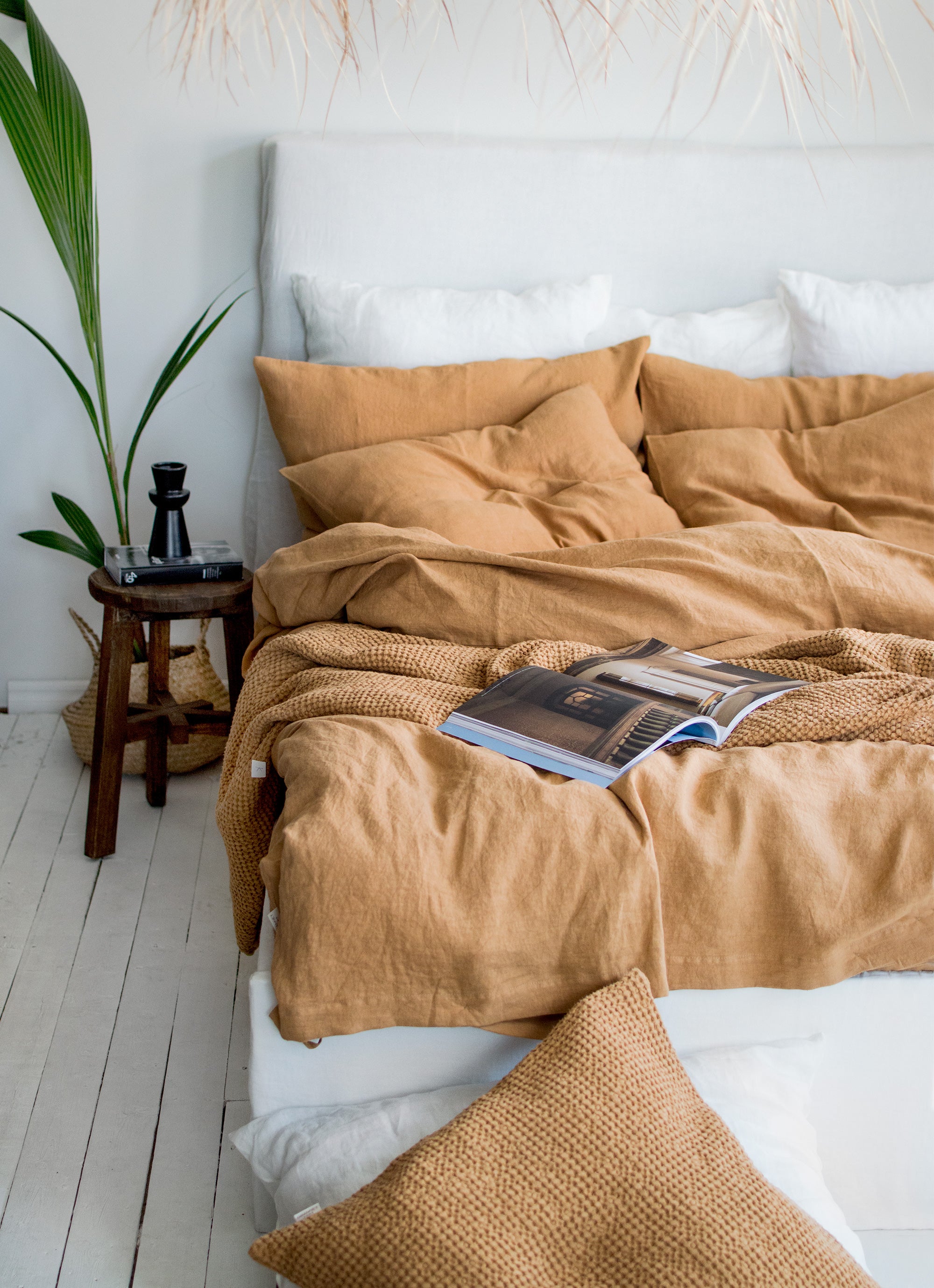 Linen Sheet Set in Peanut
