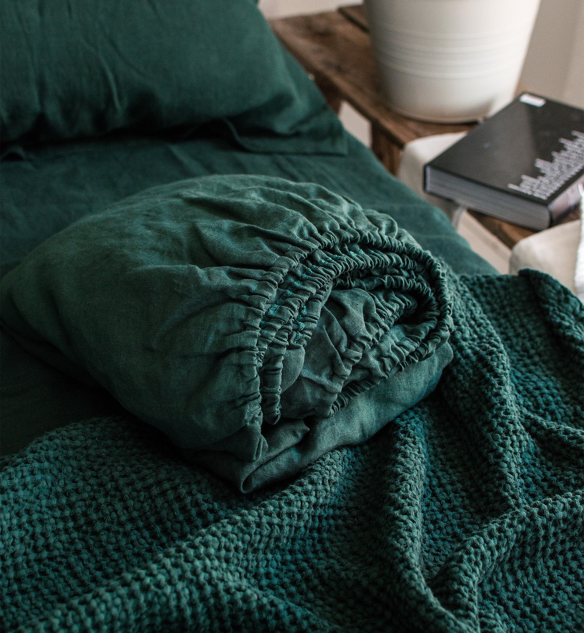 Linen Fitted Sheet in Jungle Green