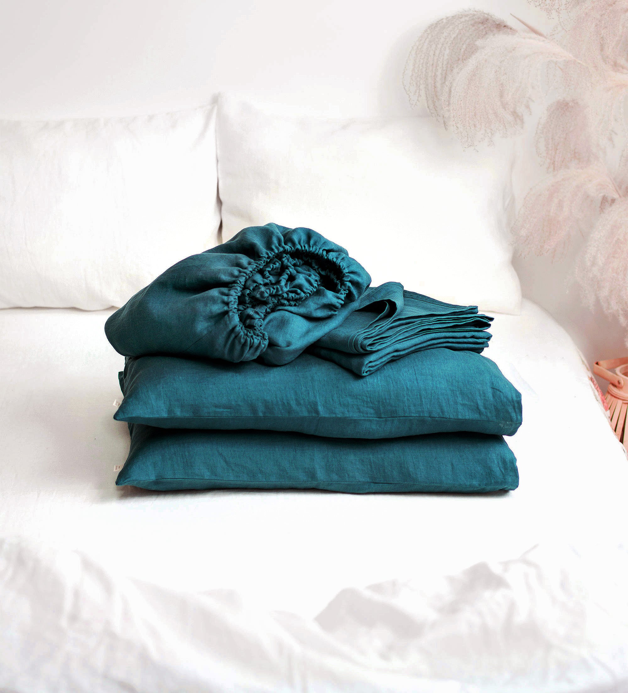 Linen Sheet Set in Emerald Blue