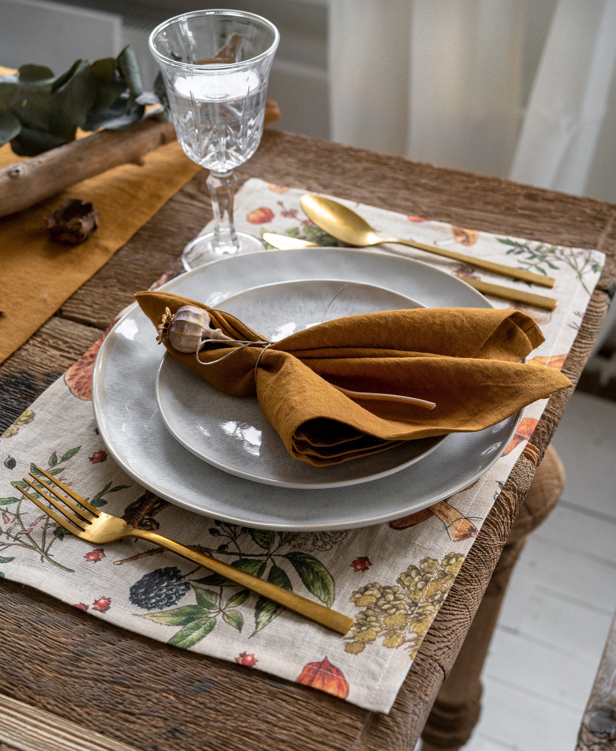 Linen Placemat in Mushroom