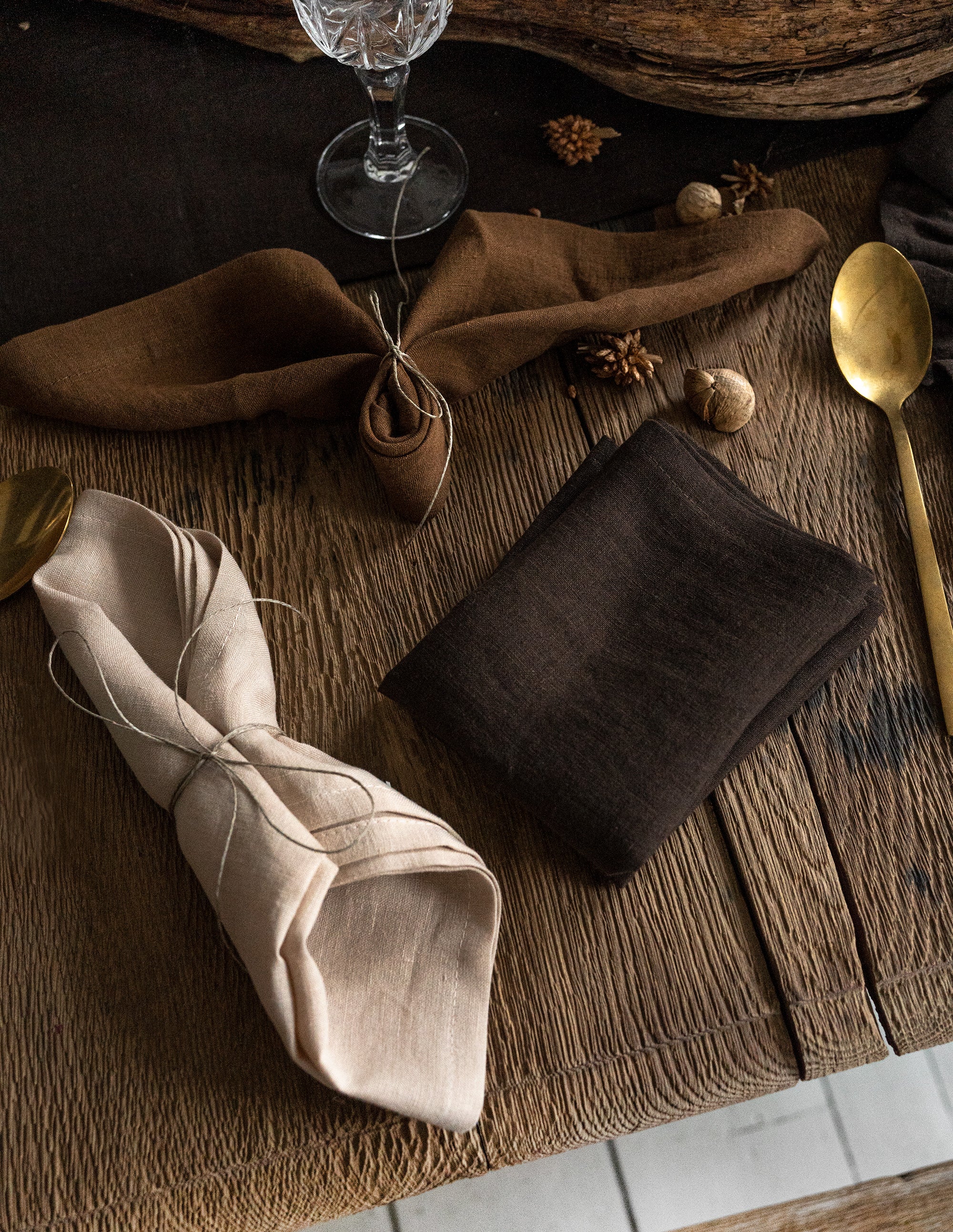 Linen Napkin in Walnut